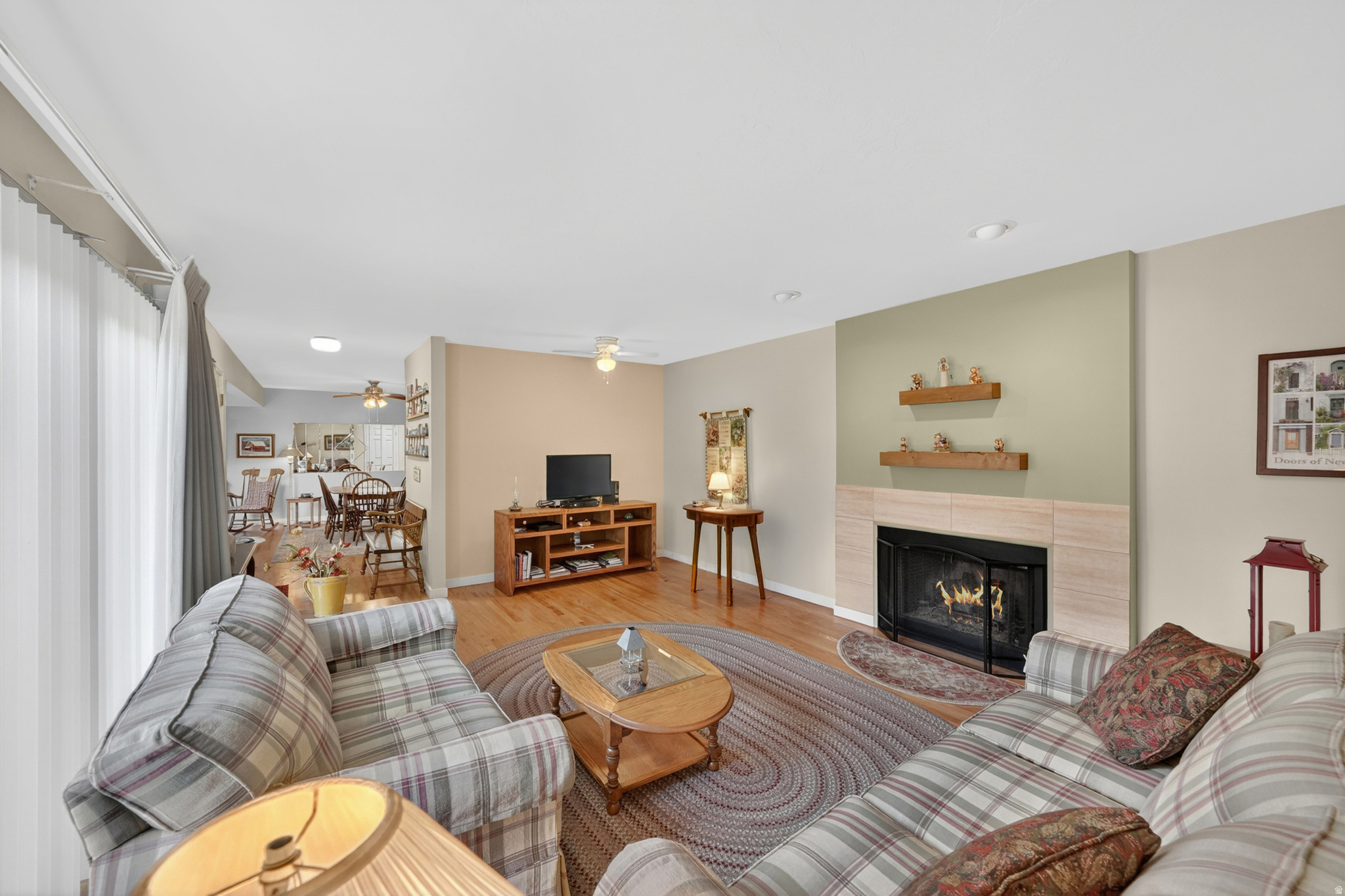 VINE STREET EAST - Residential