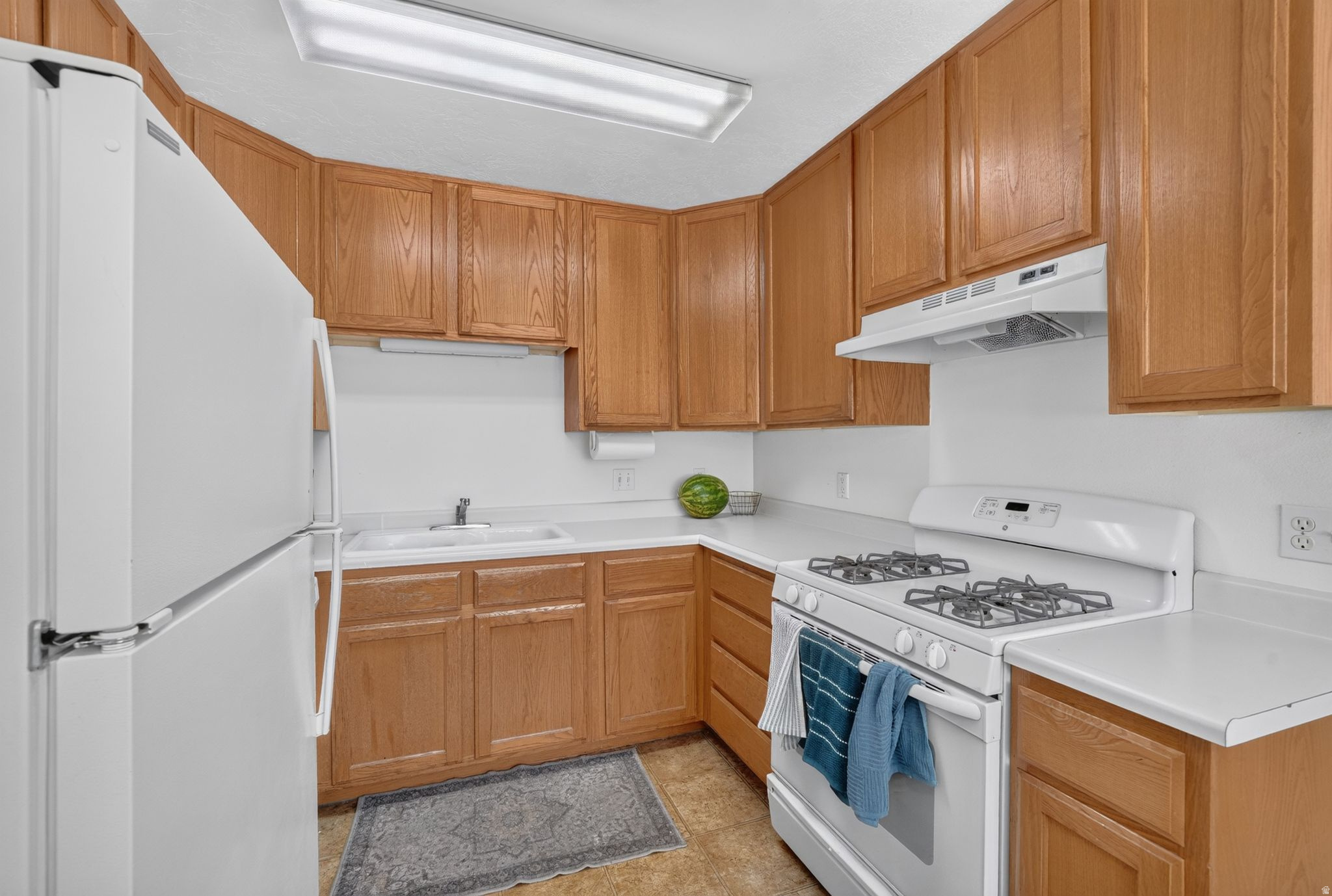 SANTA BARBARA VILLA CONDO - Residential