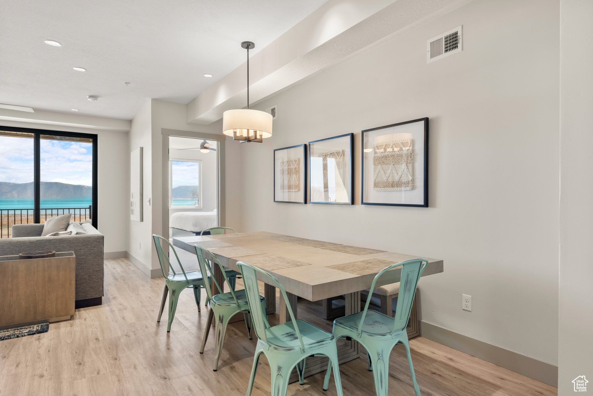 GARDEN CITY LAKE RESIDENCES - Residential