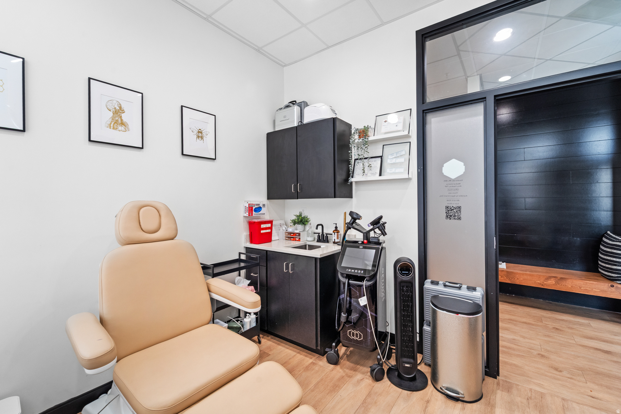 PORTERS CROSSING - Commercial Sale