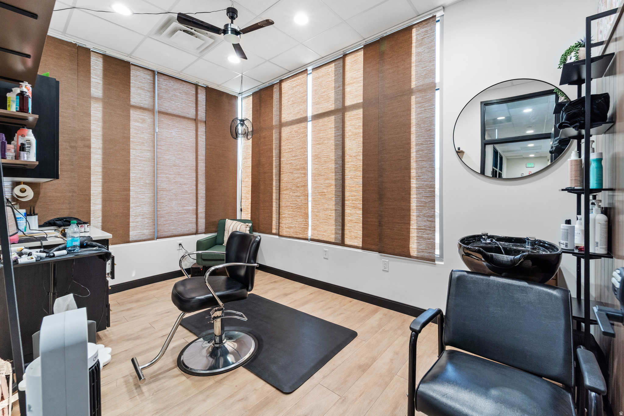 PORTERS CROSSING - Commercial Sale