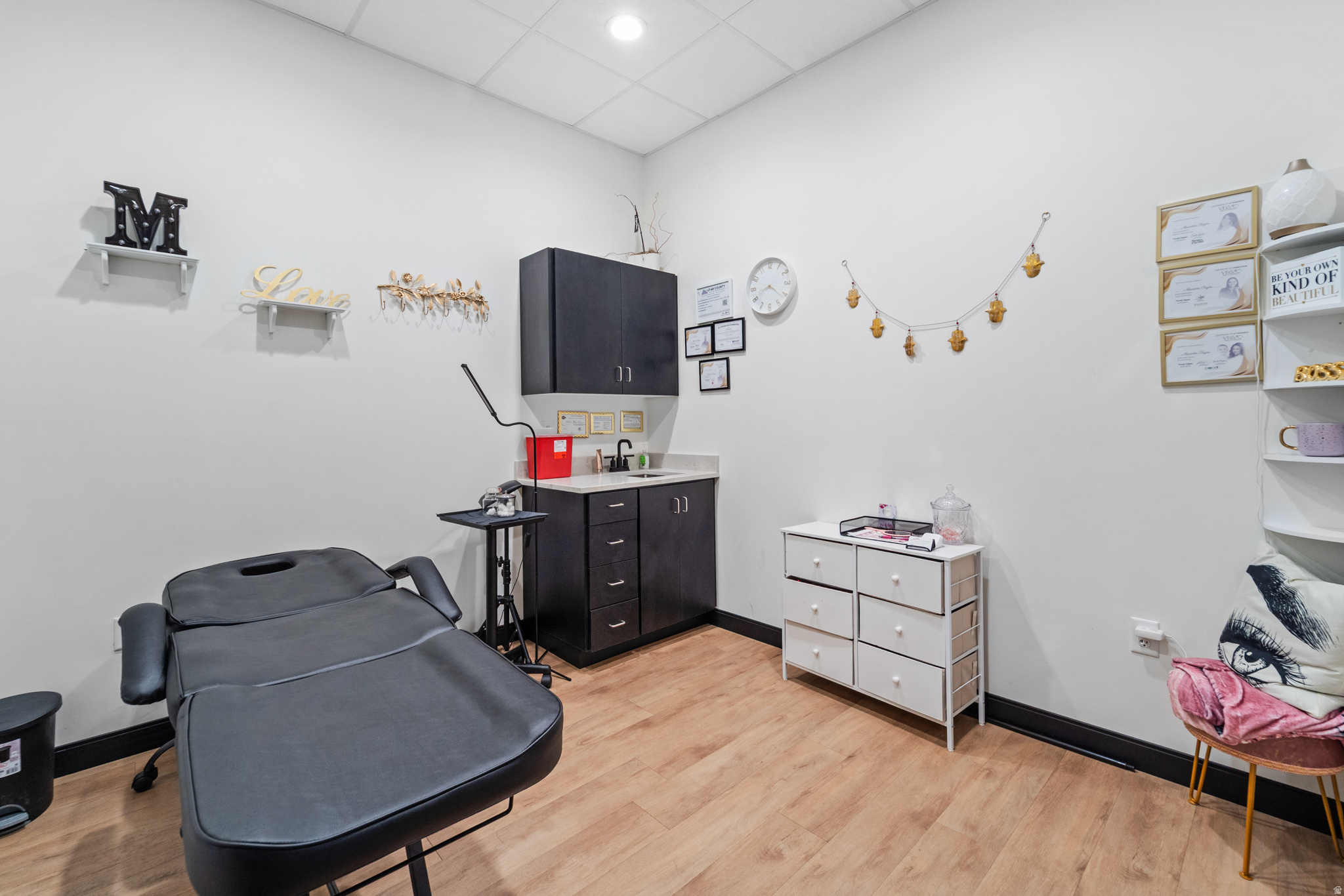 PORTERS CROSSING - Commercial Sale