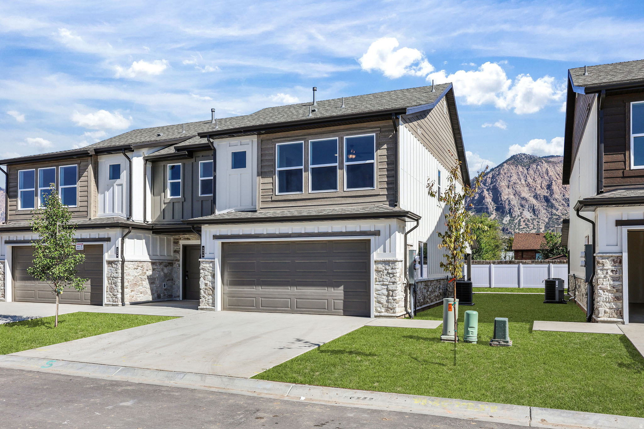 GRANT MONEY AVAILABLE!!!Come check out the latest creation of townhomes. Loaded with custom home features found in high end luxurious homes and ready for you now! We make the buying process easy from start to finish. Little or now down loans available. Lower payments, interest rate buy downs, we have them all, come check it out!! Are you law enforcement or a teacher in Ogden, even more grant and incentive money is available? Call for more details....