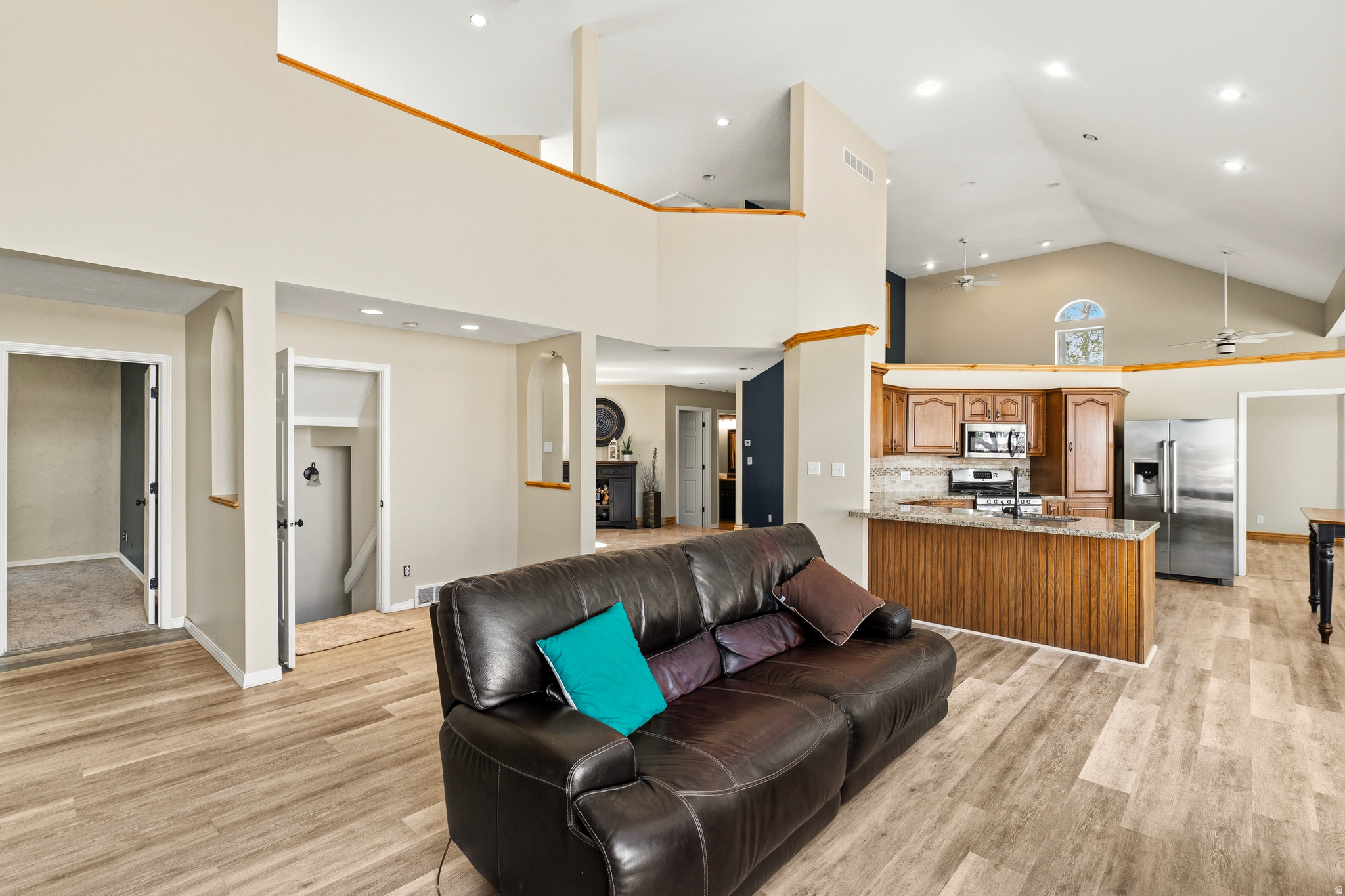 DRAPER OAKS - Residential