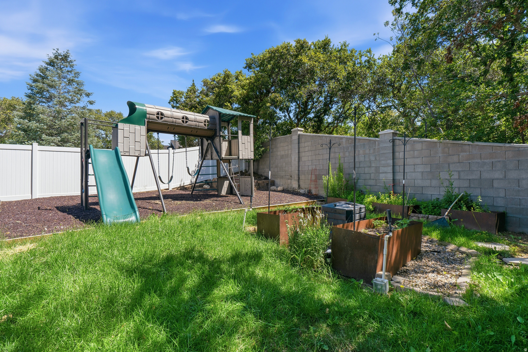DRAPER OAKS - Residential
