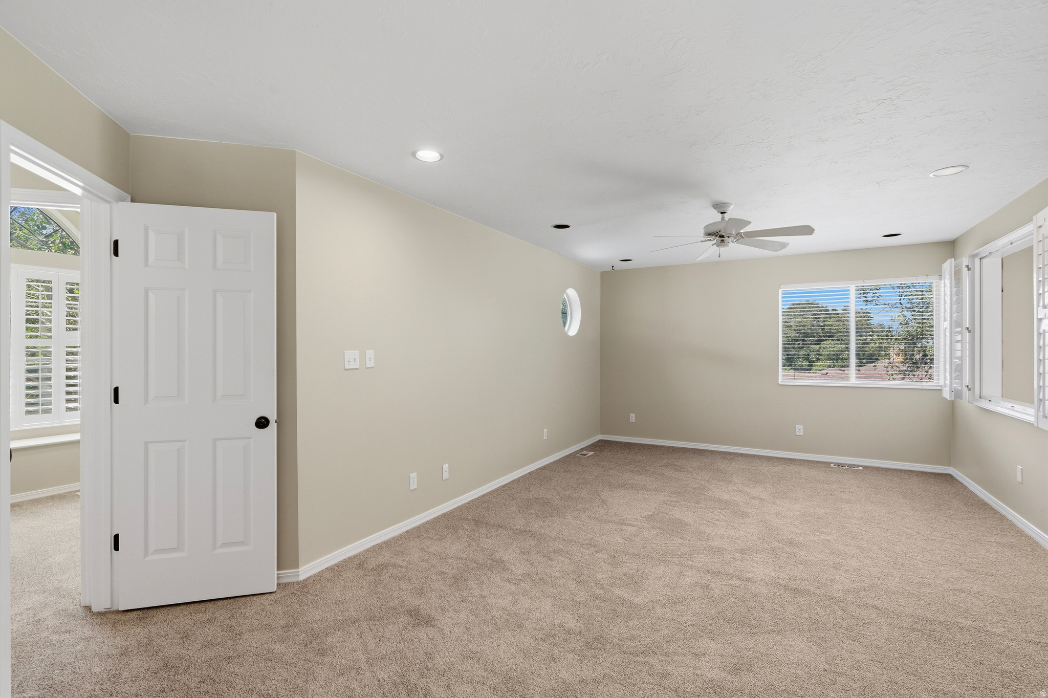DRAPER OAKS - Residential