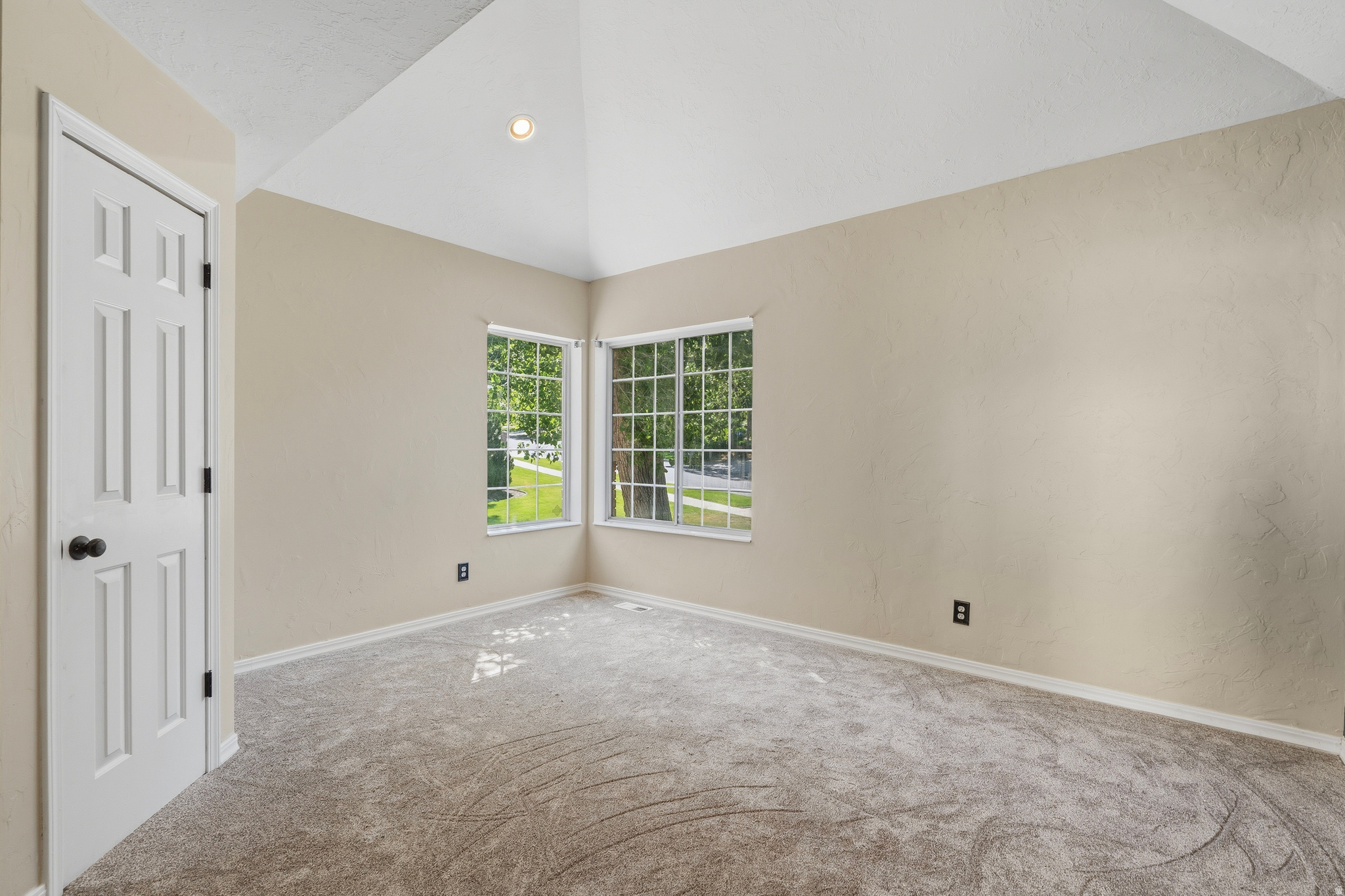 DRAPER OAKS - Residential