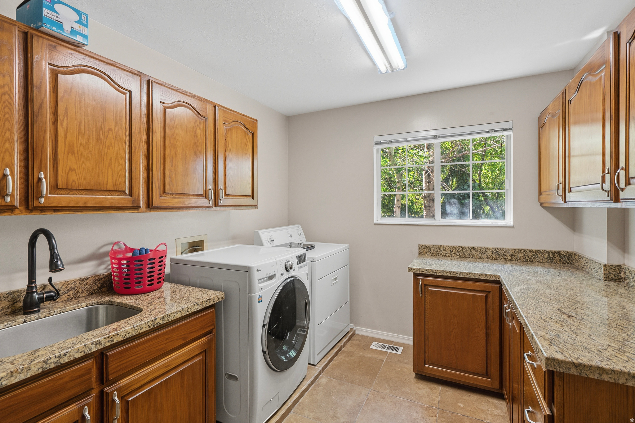DRAPER OAKS - Residential