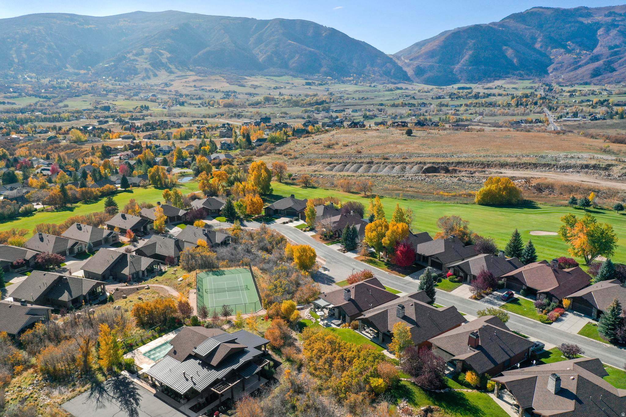 FAIRWAYS - Residential