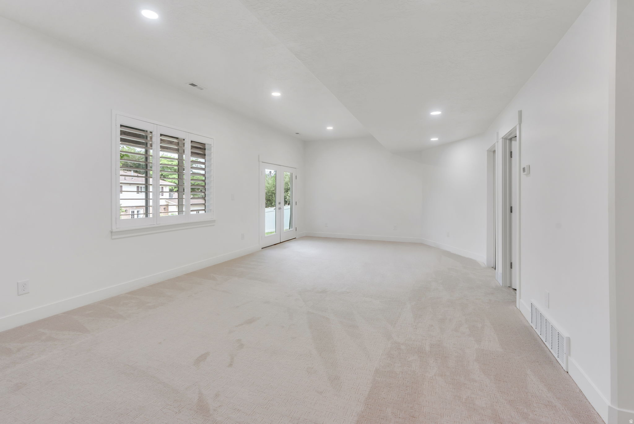 SHERWOOD HILLS - Residential