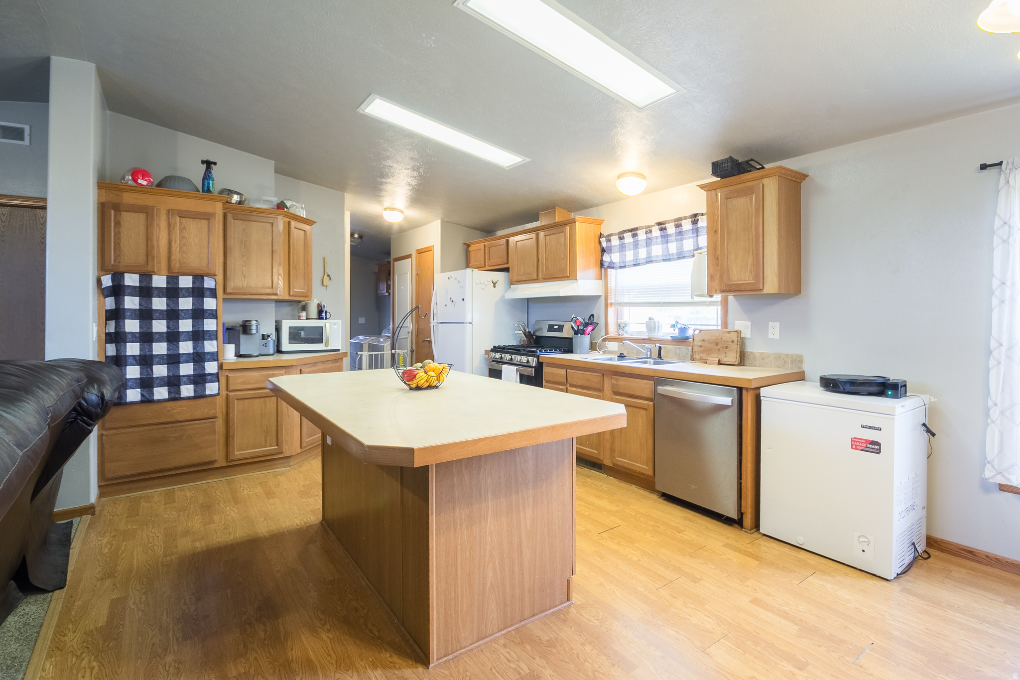 SUNBURST TERRACE PLA - Residential