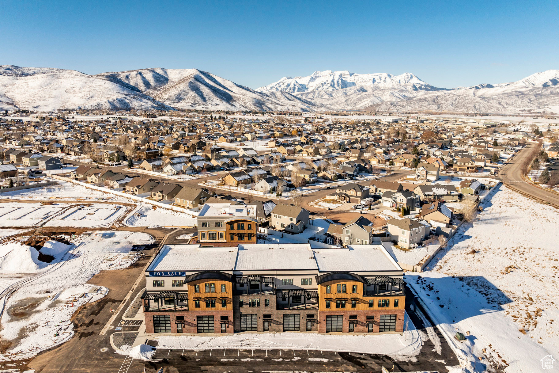 MOUNTAIN VIEW COMMON - Residential