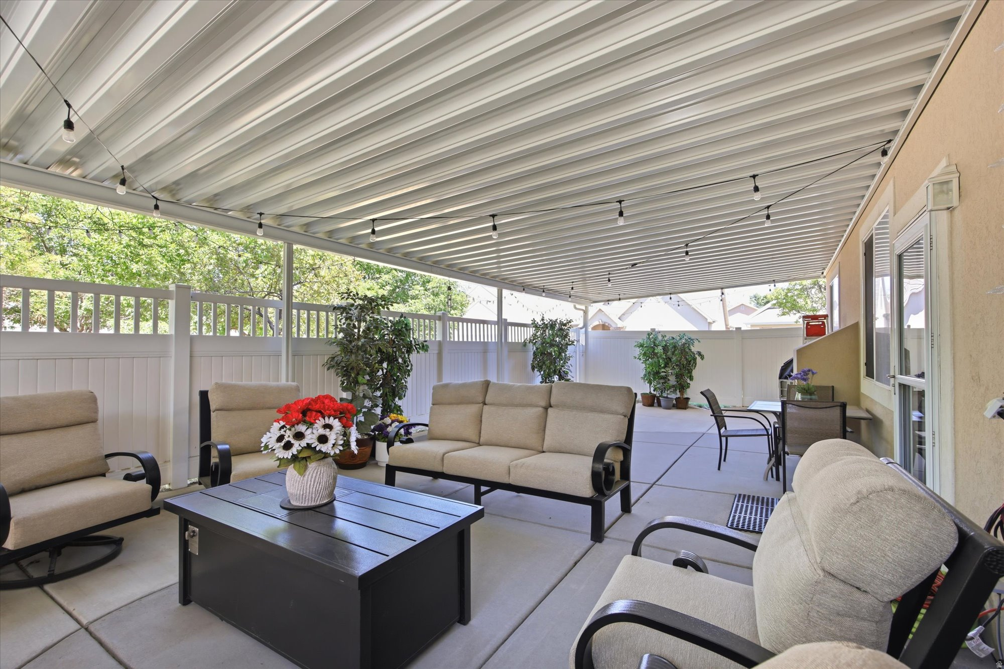 STONEGATE - Residential