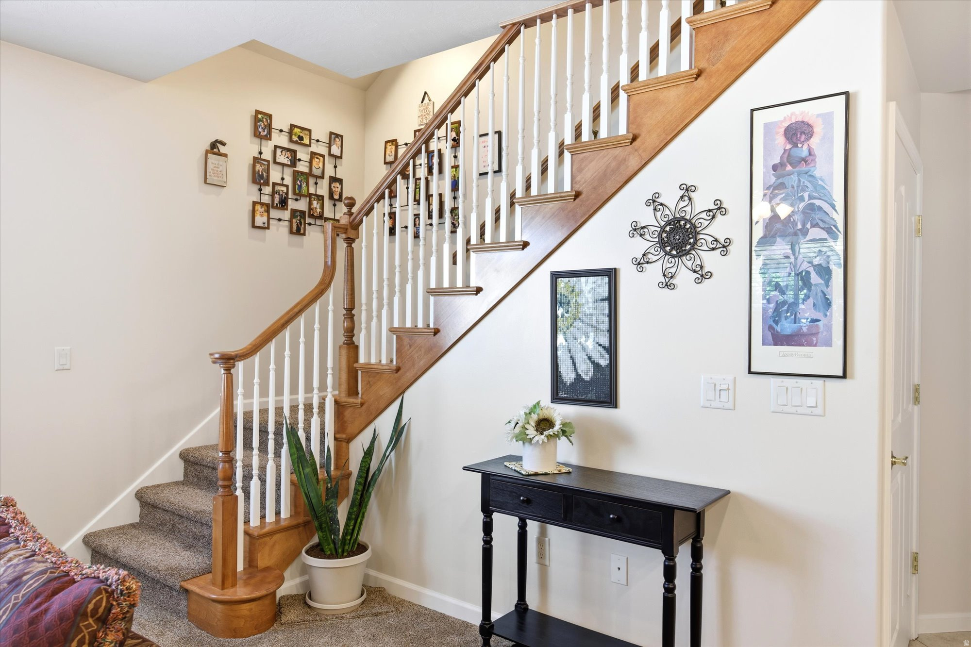 STONEGATE - Residential