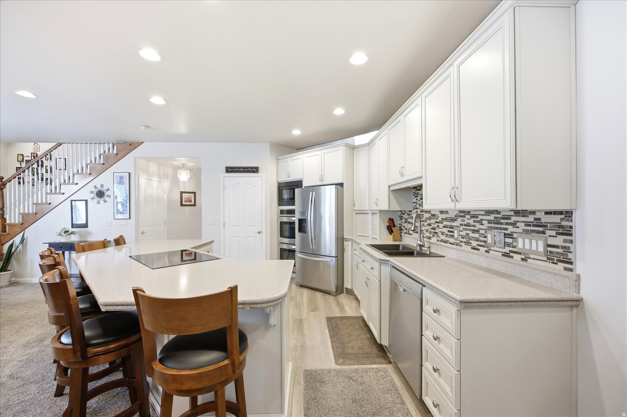 STONEGATE - Residential