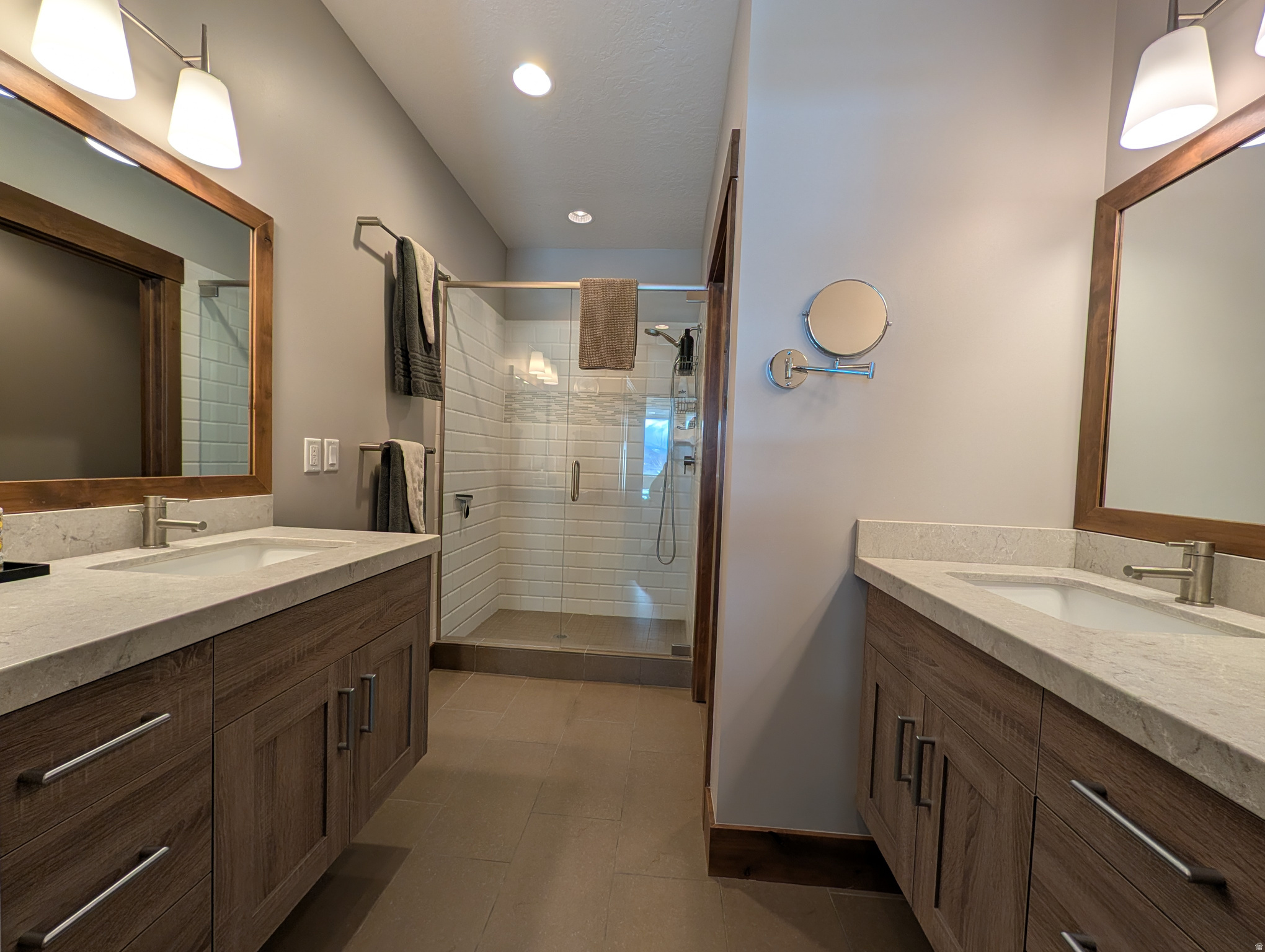 THE RIDGE TOWNHOMES - Residential