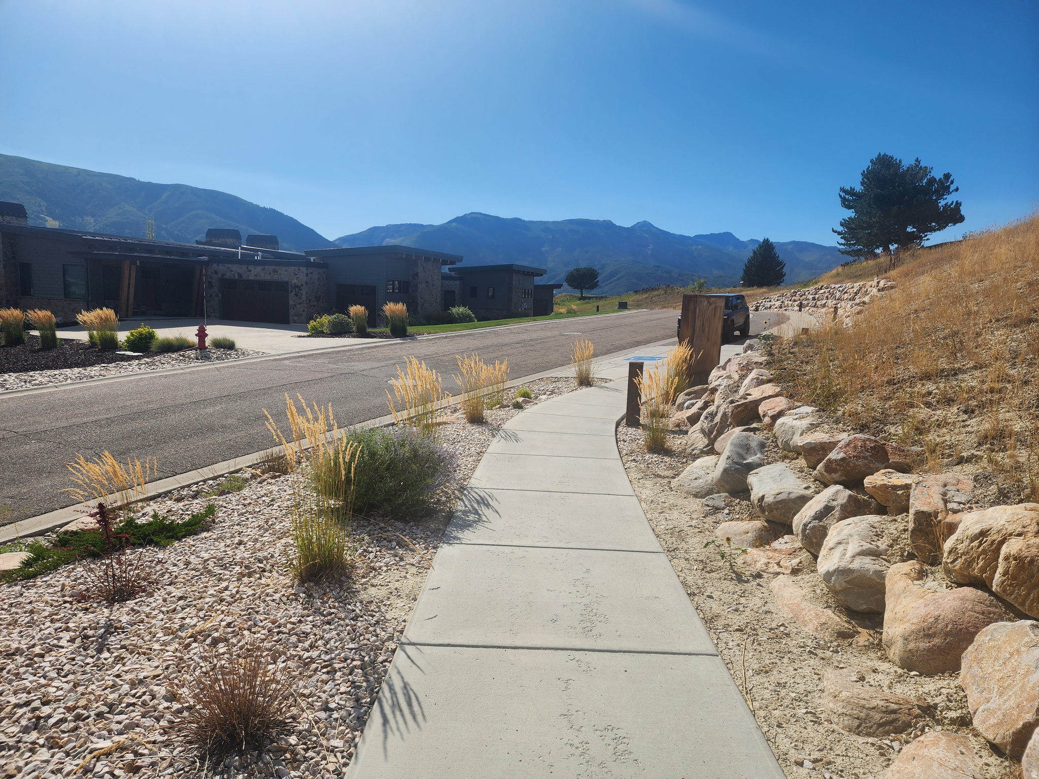 THE RIDGE TOWNHOMES - Residential