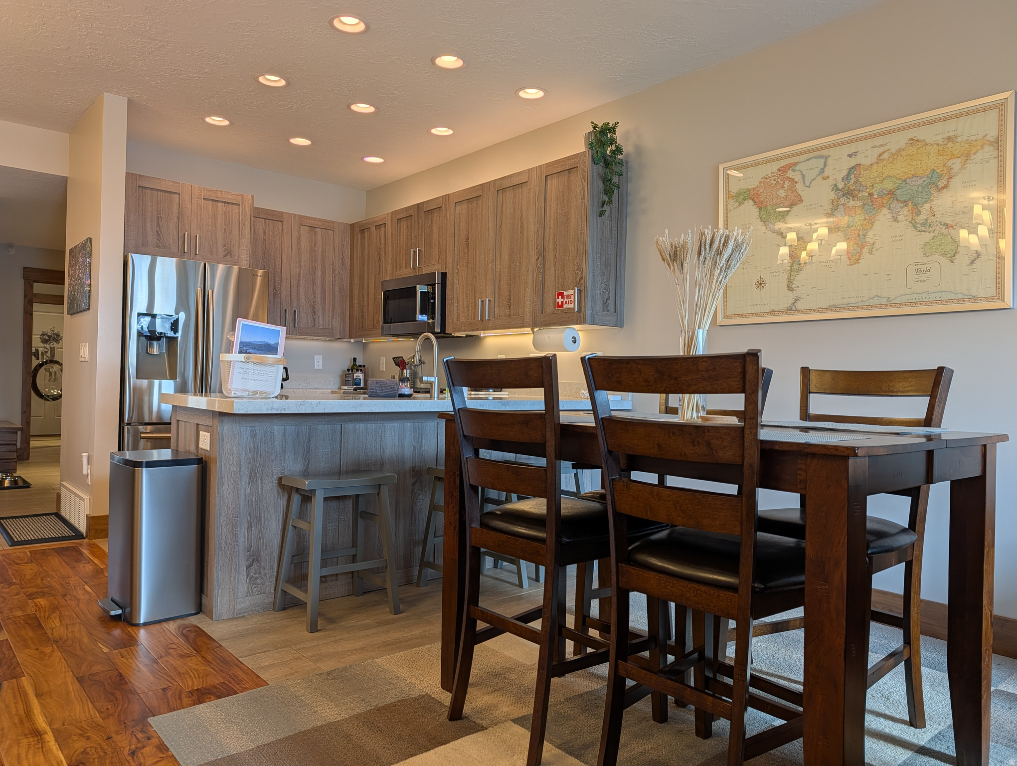 THE RIDGE TOWNHOMES - Residential