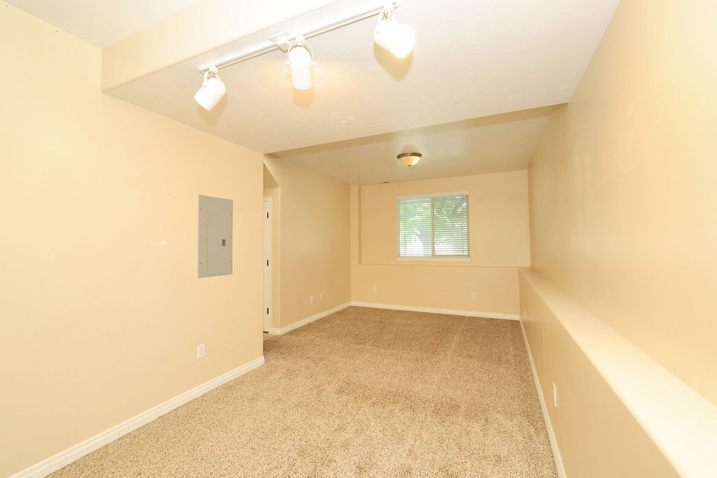 MILLS HEIGHTS - Residential