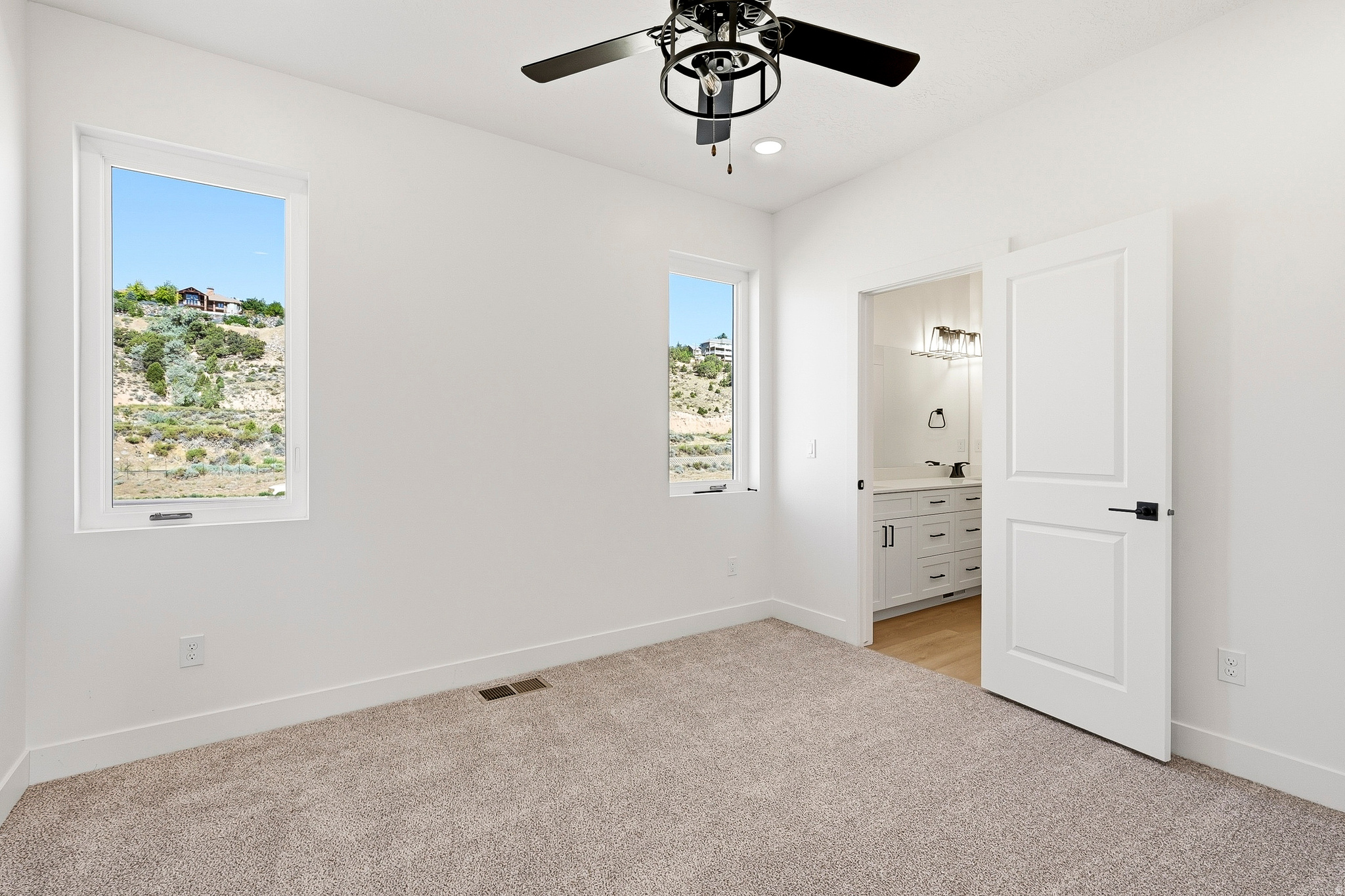 LIBERTY COVE - Residential
