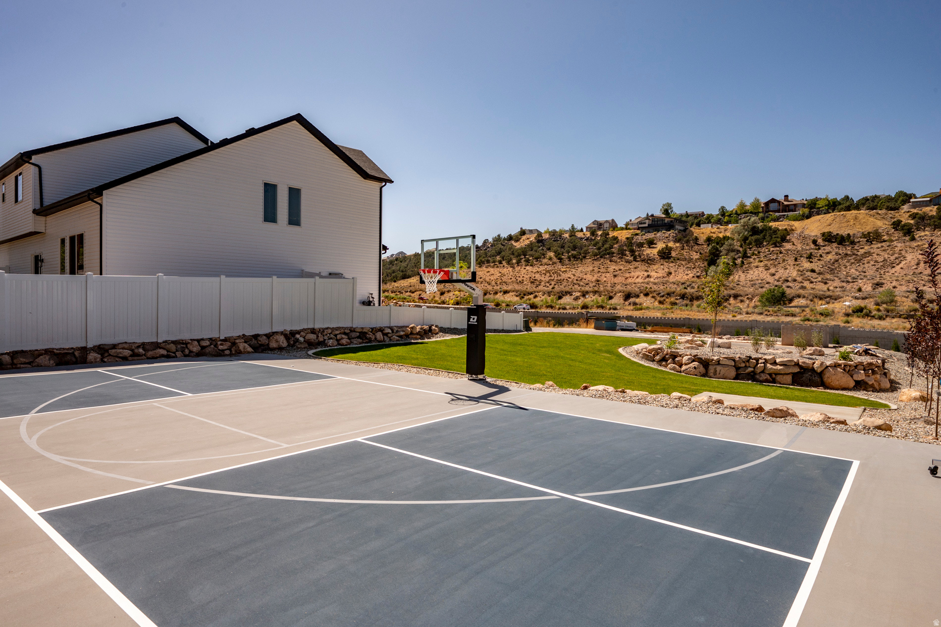 LIBERTY COVE - Residential