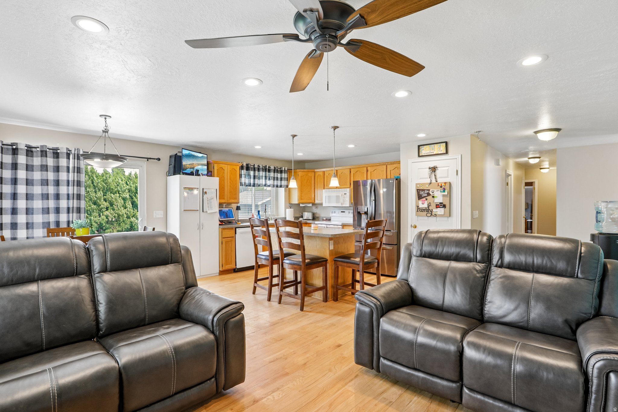 SUMMER MEADOW ESTATES #1 - Residential