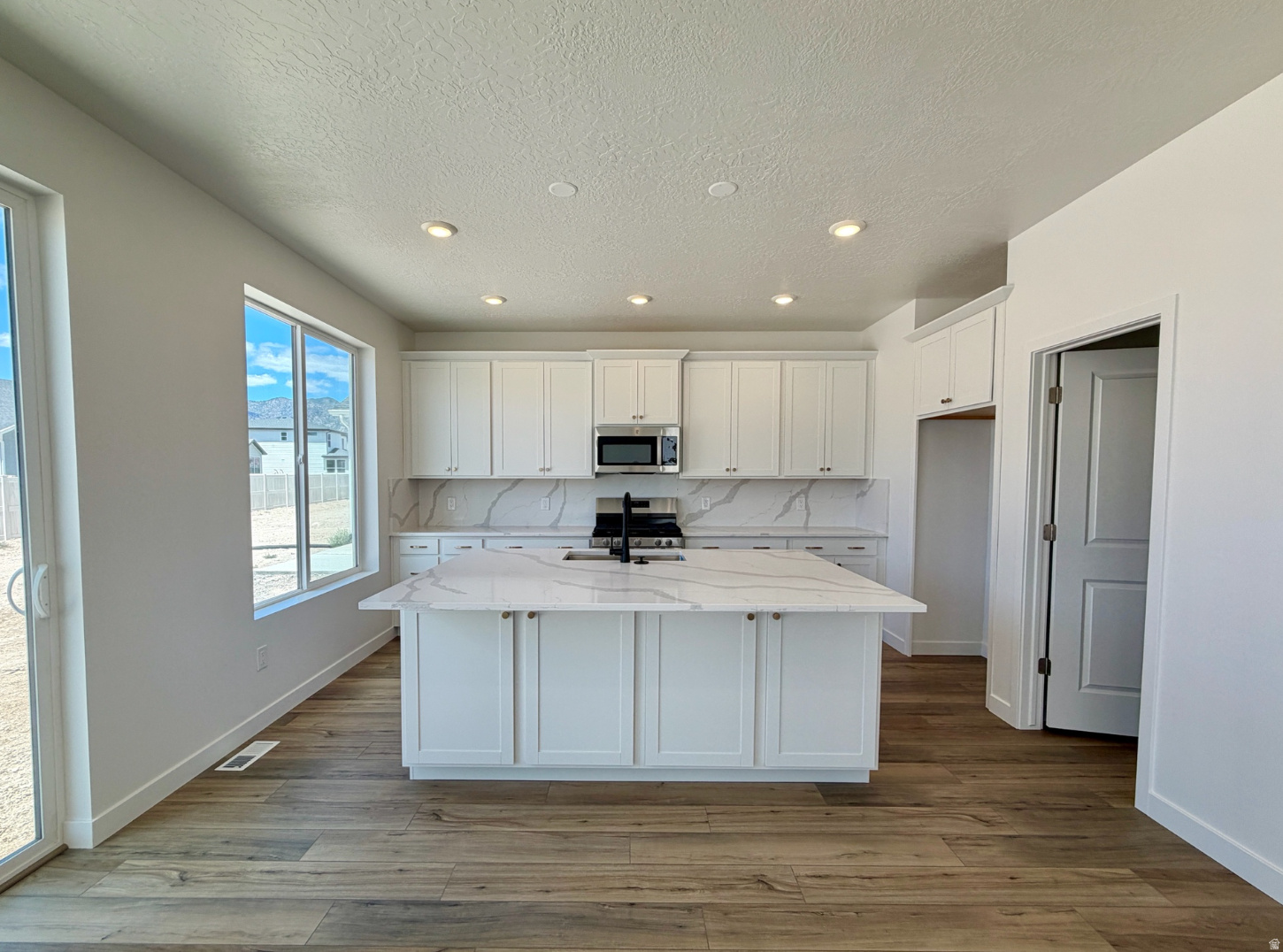 FIREFLY - Residential