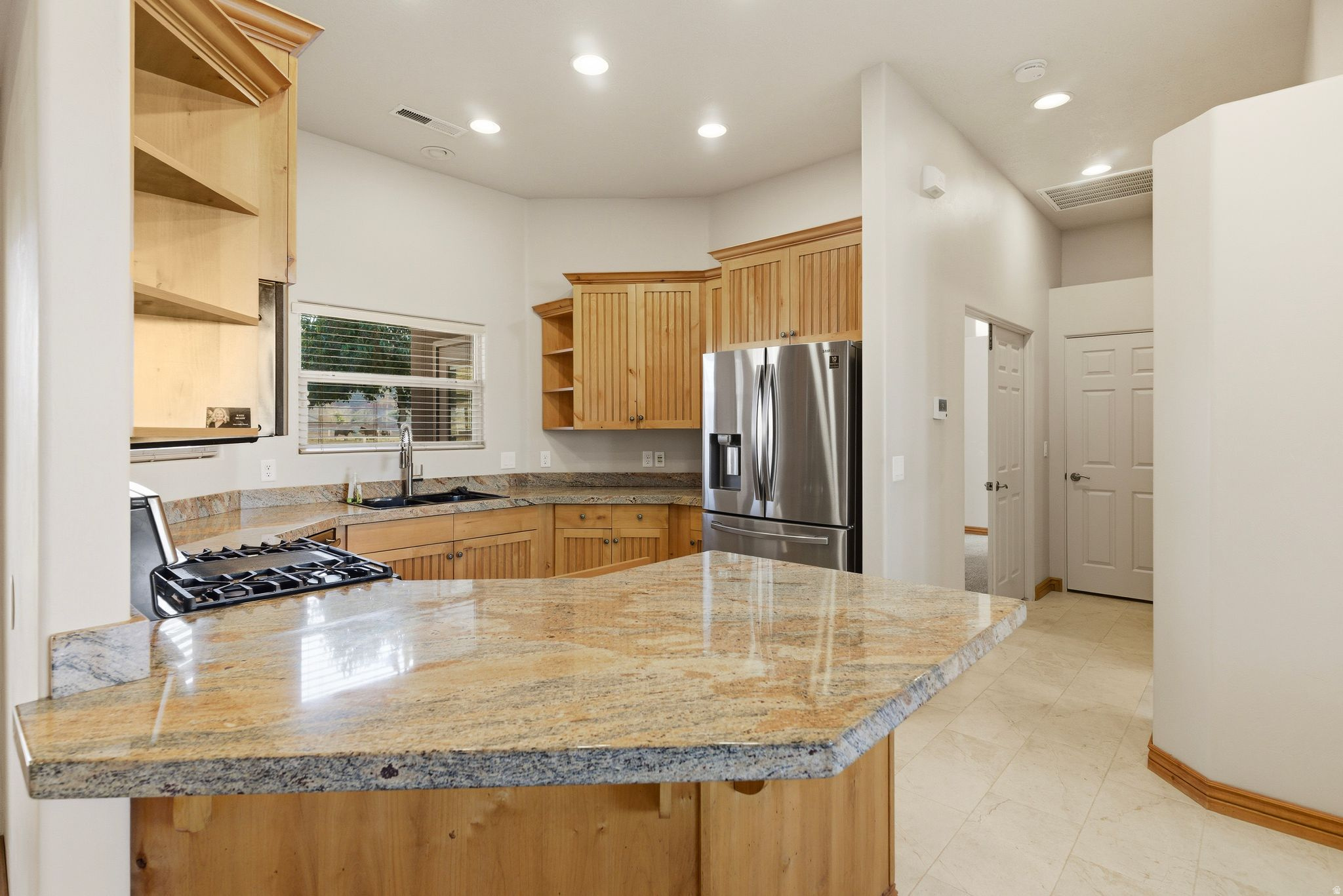 MEADOW LANE EST - Residential