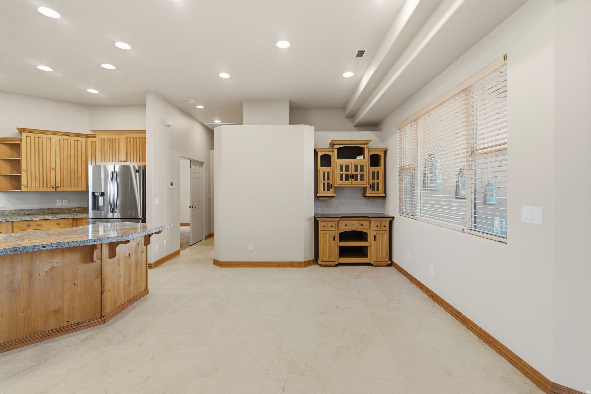 MEADOW LANE EST - Residential