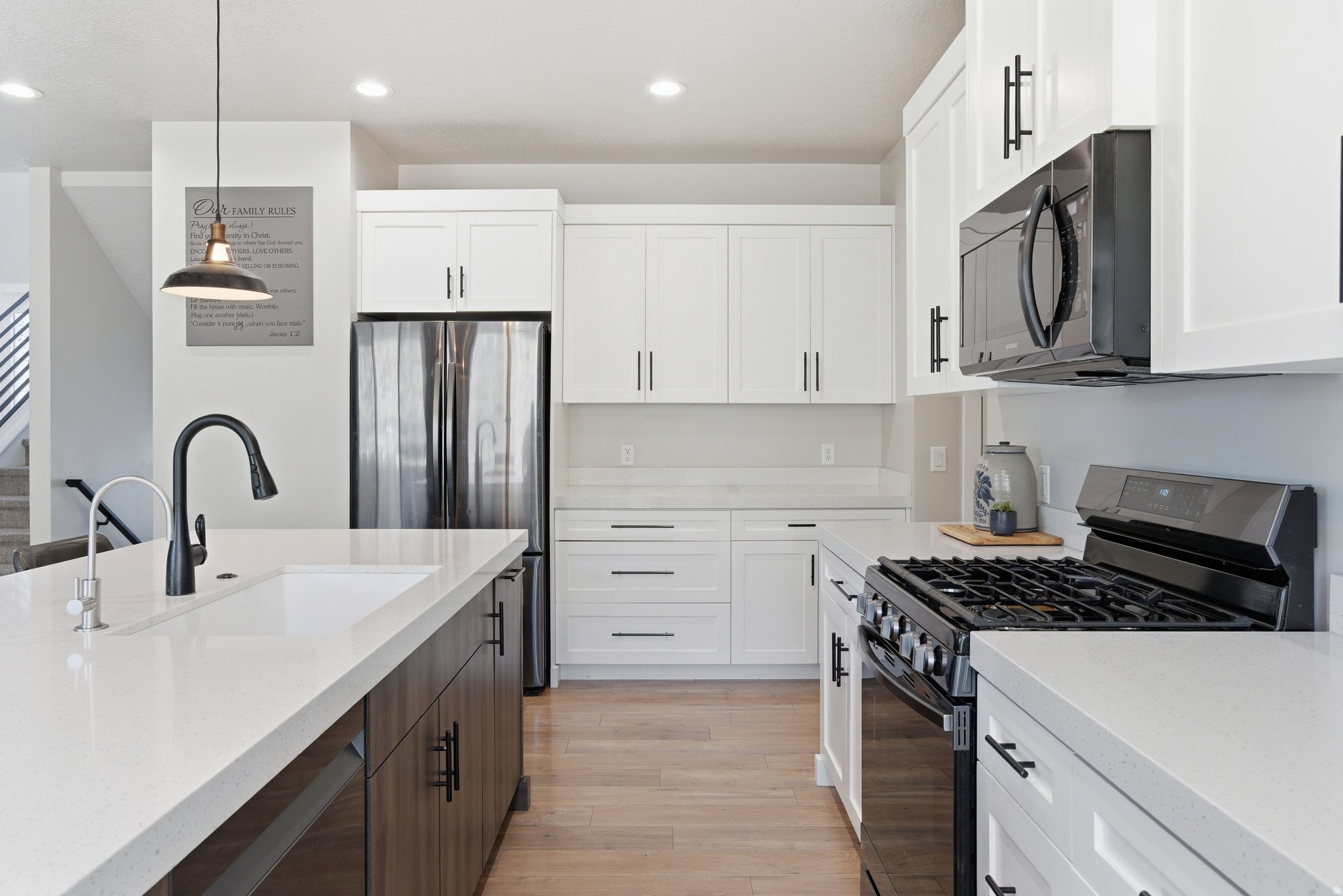 VALLEY VIEW - Residential
