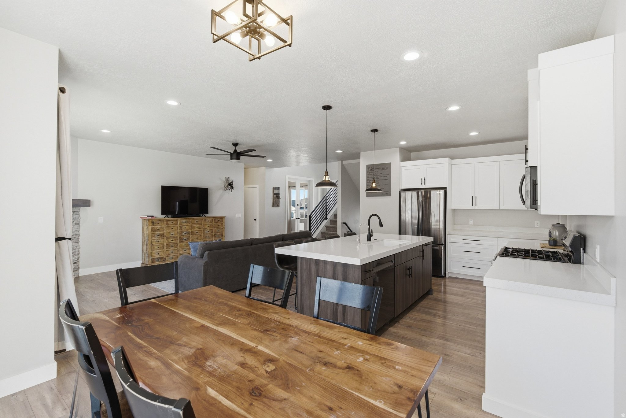 VALLEY VIEW - Residential
