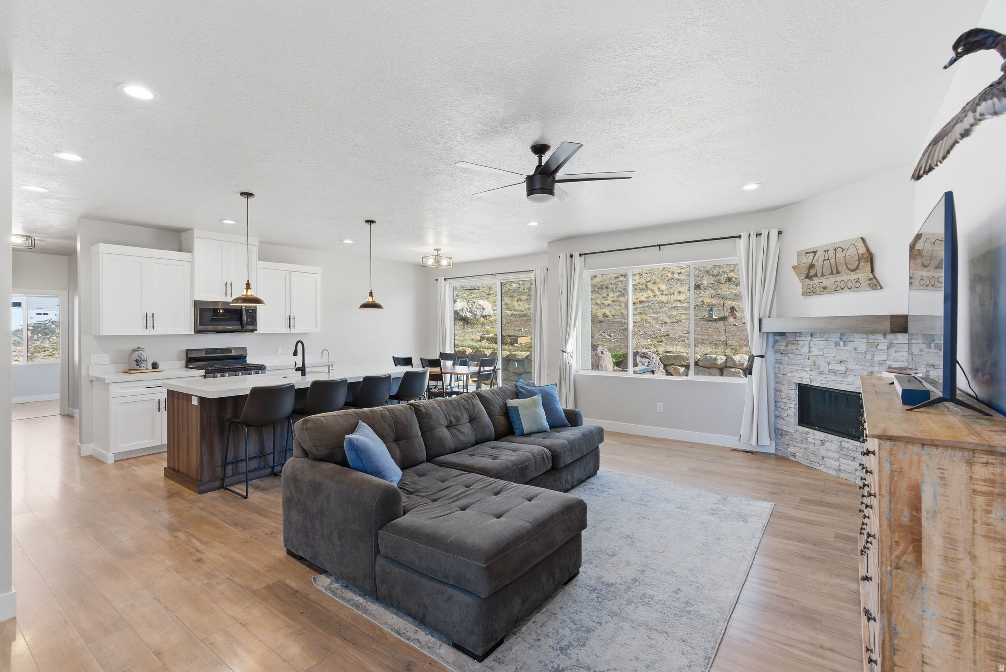 VALLEY VIEW - Residential