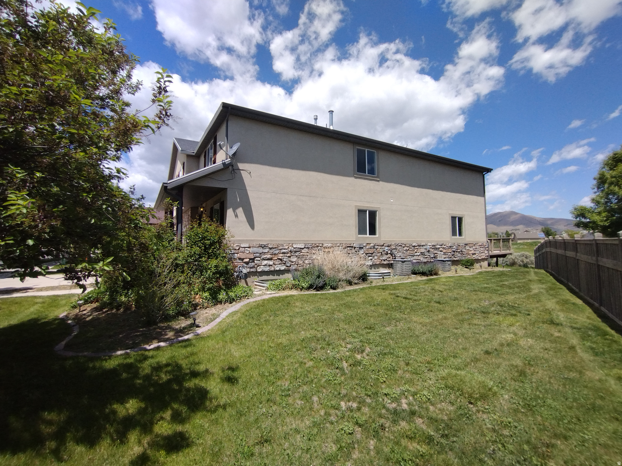 FRIDAYS STATION AT PRAIRIE GATE RANCH - Residential