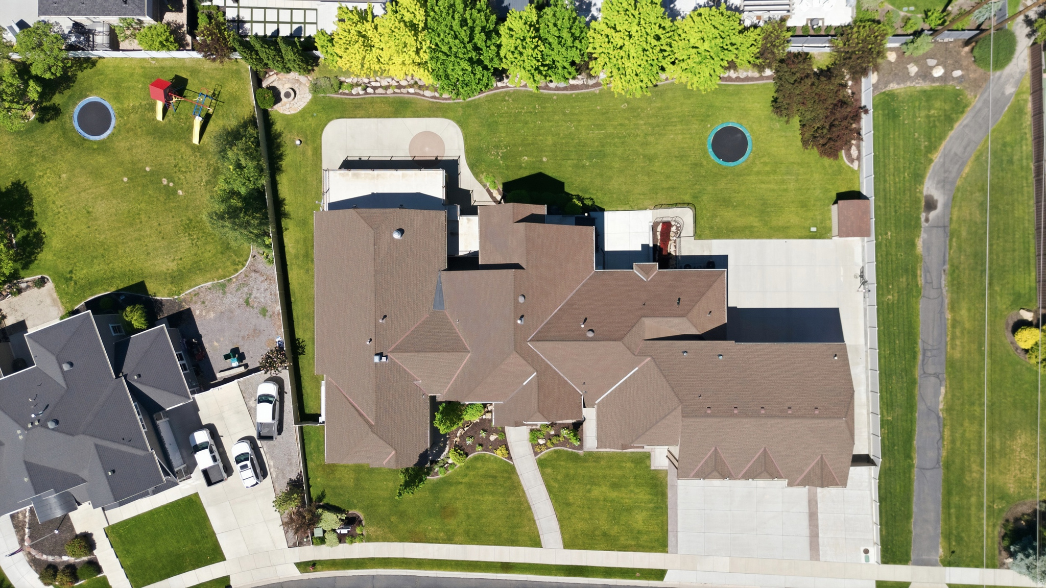 HOLLOW ESTATES - Residential
