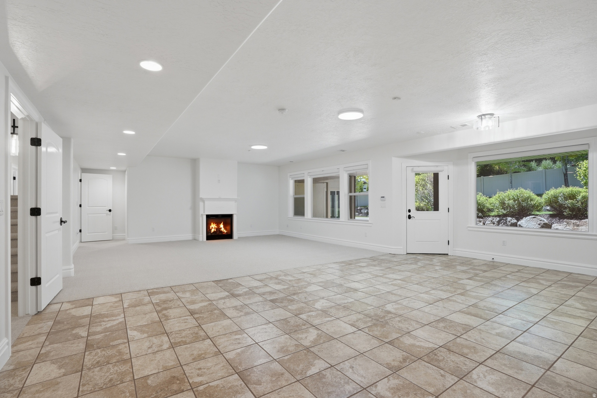 HOLLOW ESTATES - Residential