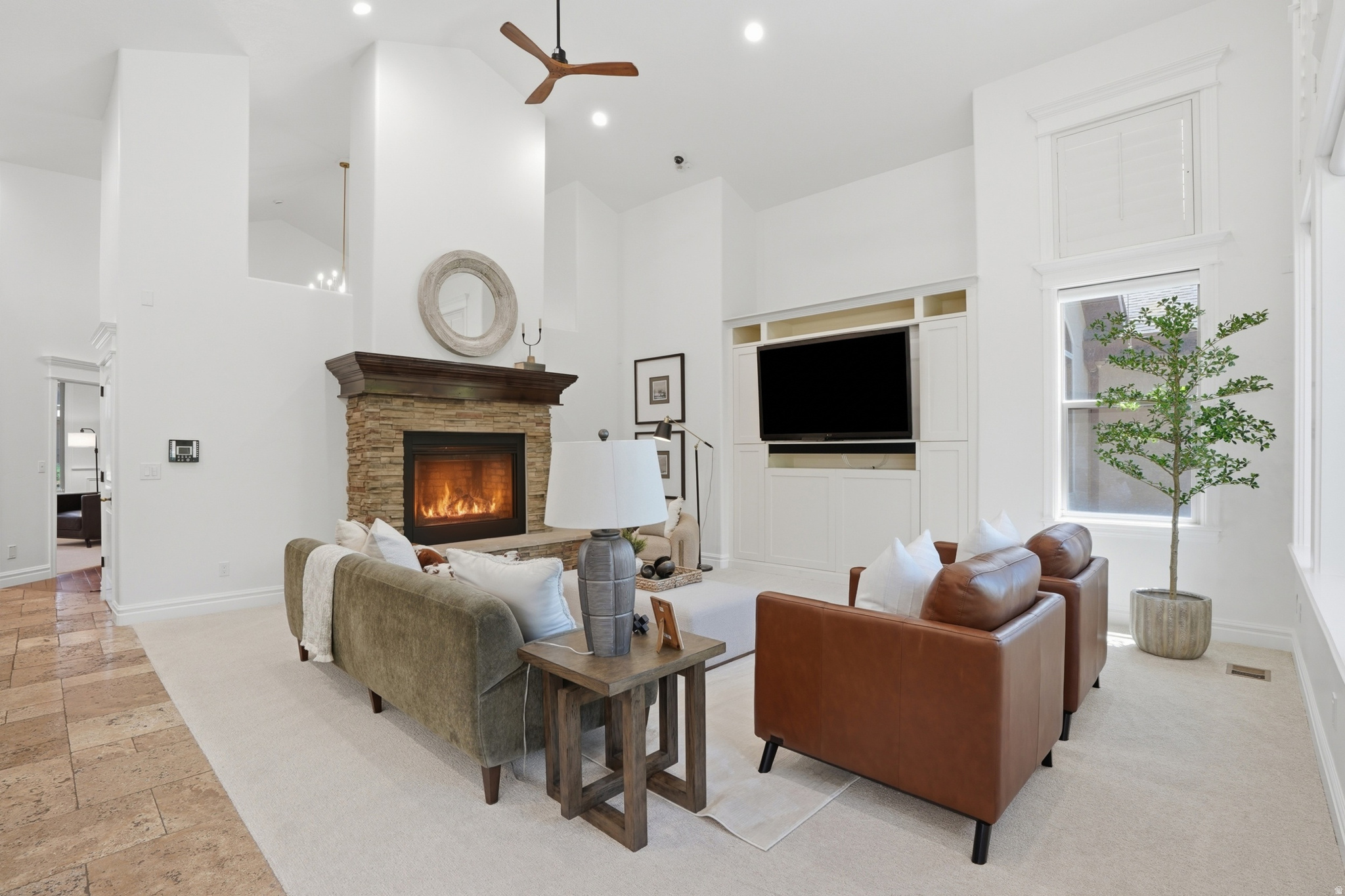 HOLLOW ESTATES - Residential