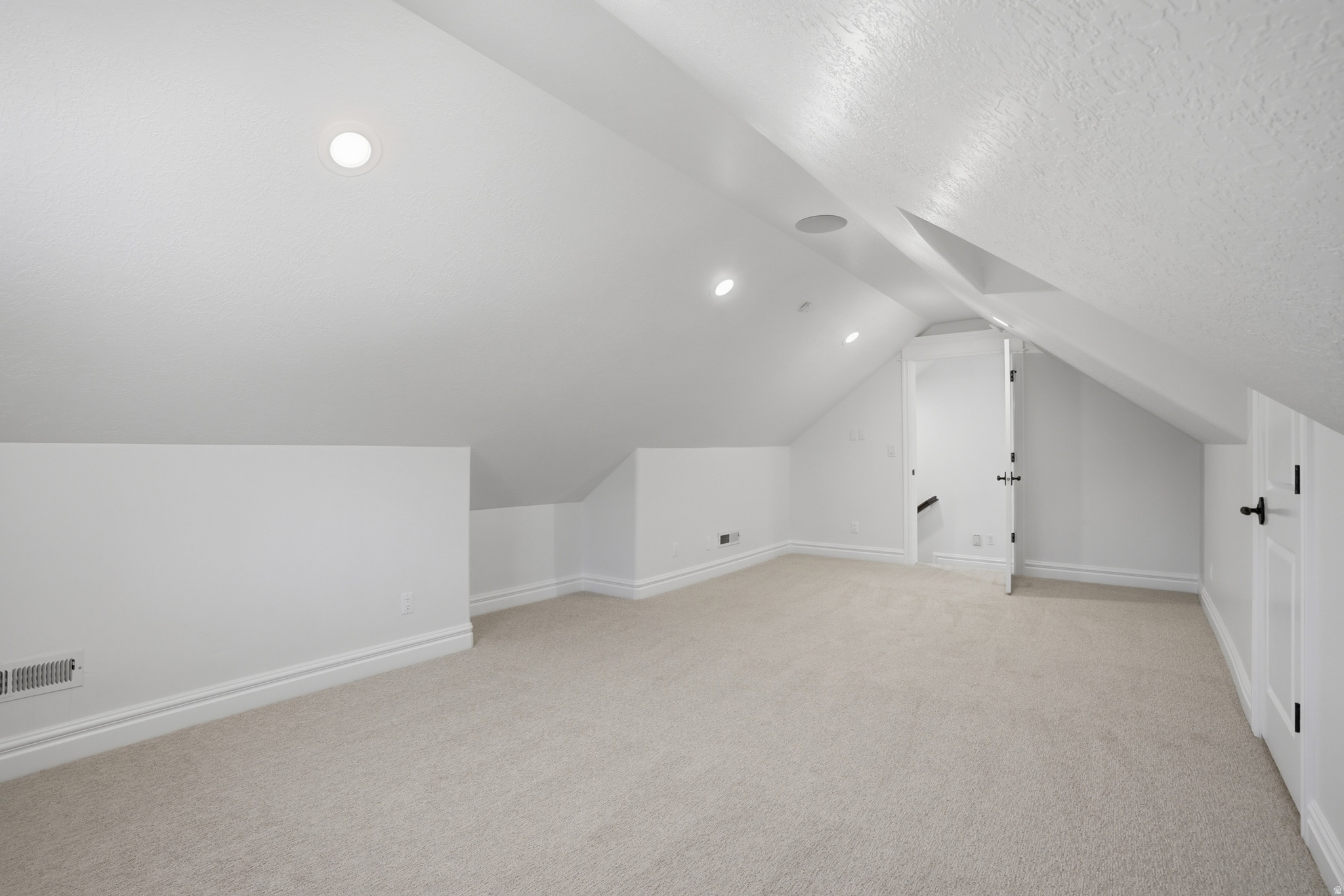HOLLOW ESTATES - Residential