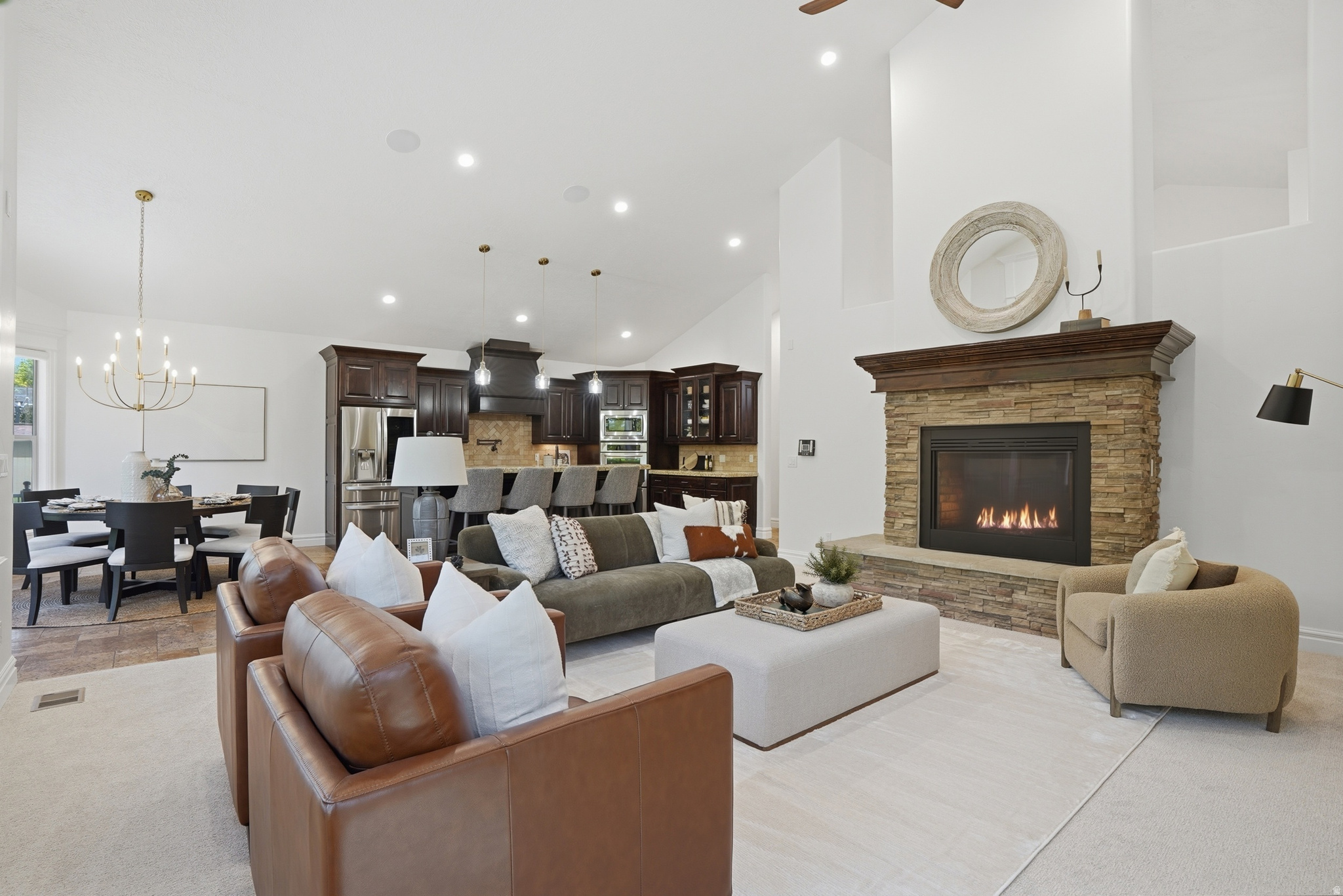 HOLLOW ESTATES - Residential