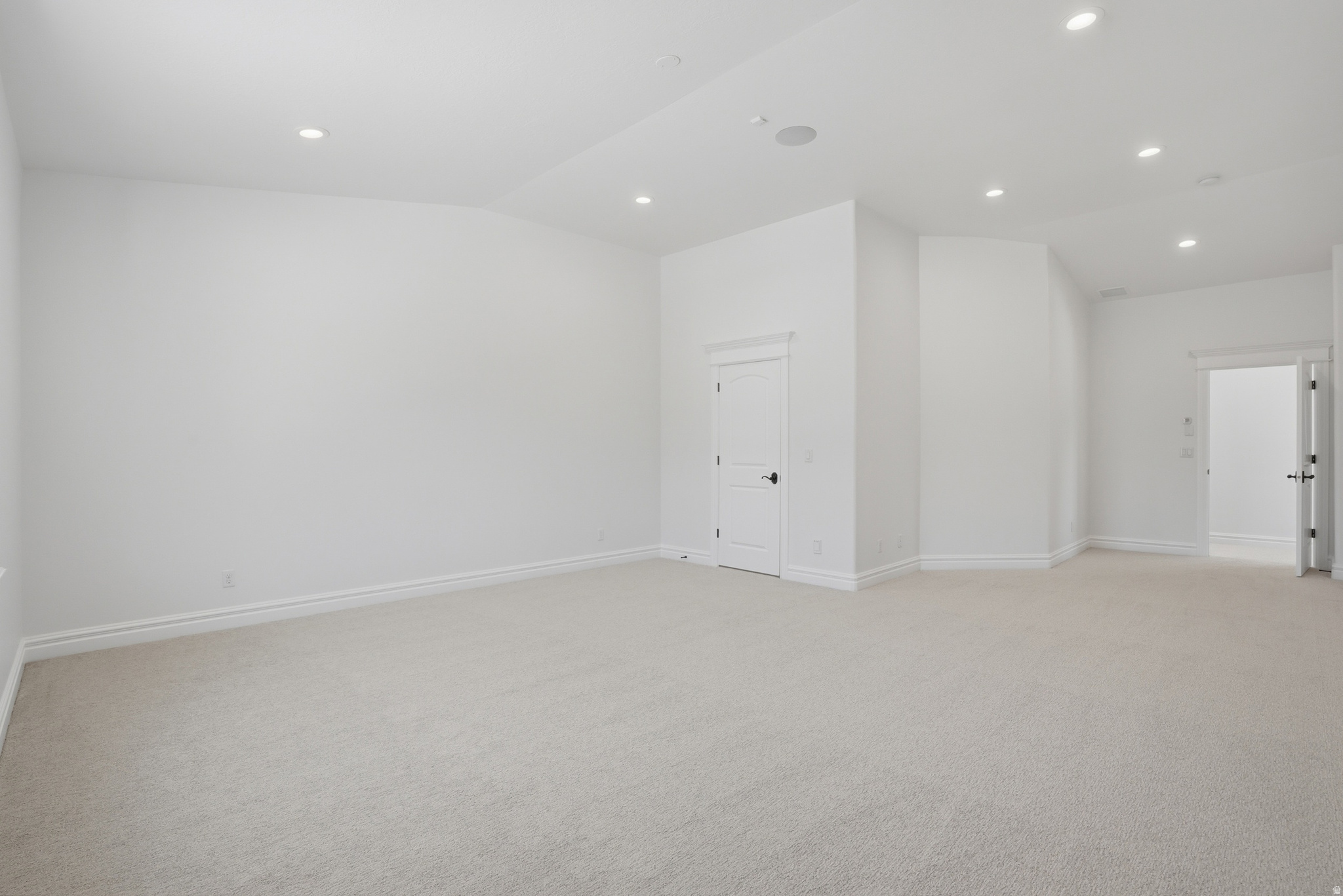 HOLLOW ESTATES - Residential