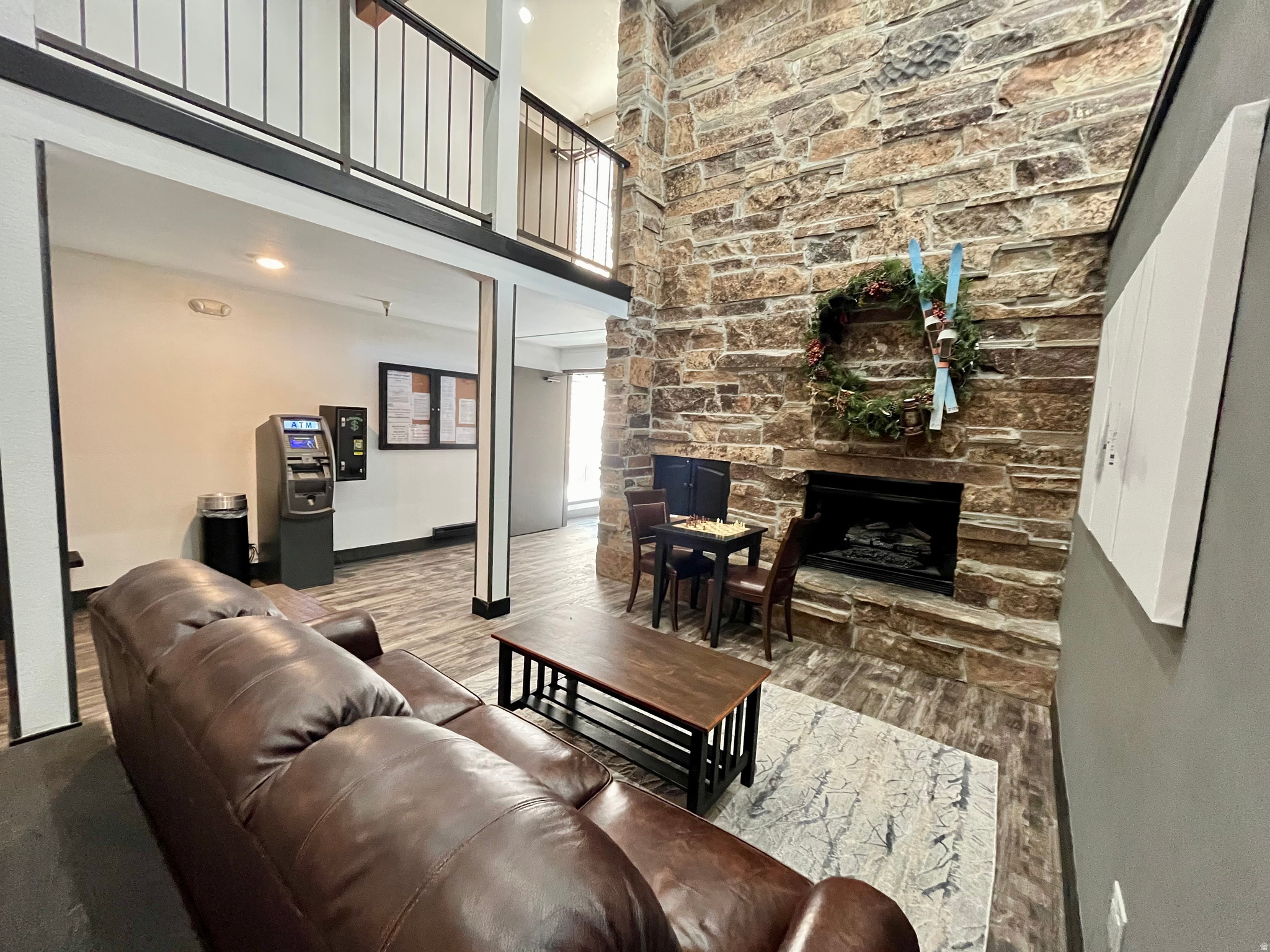 CARRIAGE HOUSE CONDOMINIUMSAS - Residential