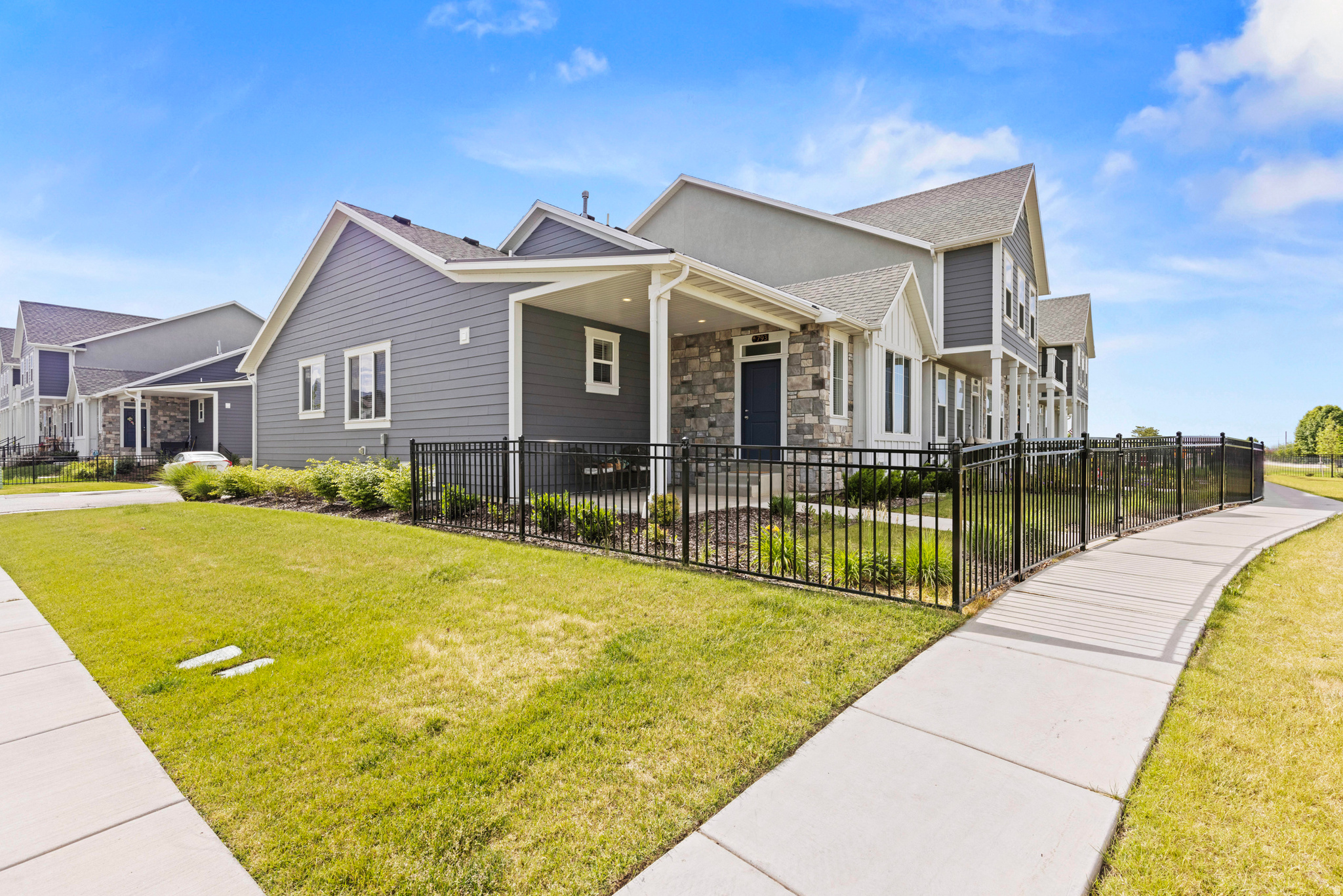HIGHLAND AT THE PARK - Residential
