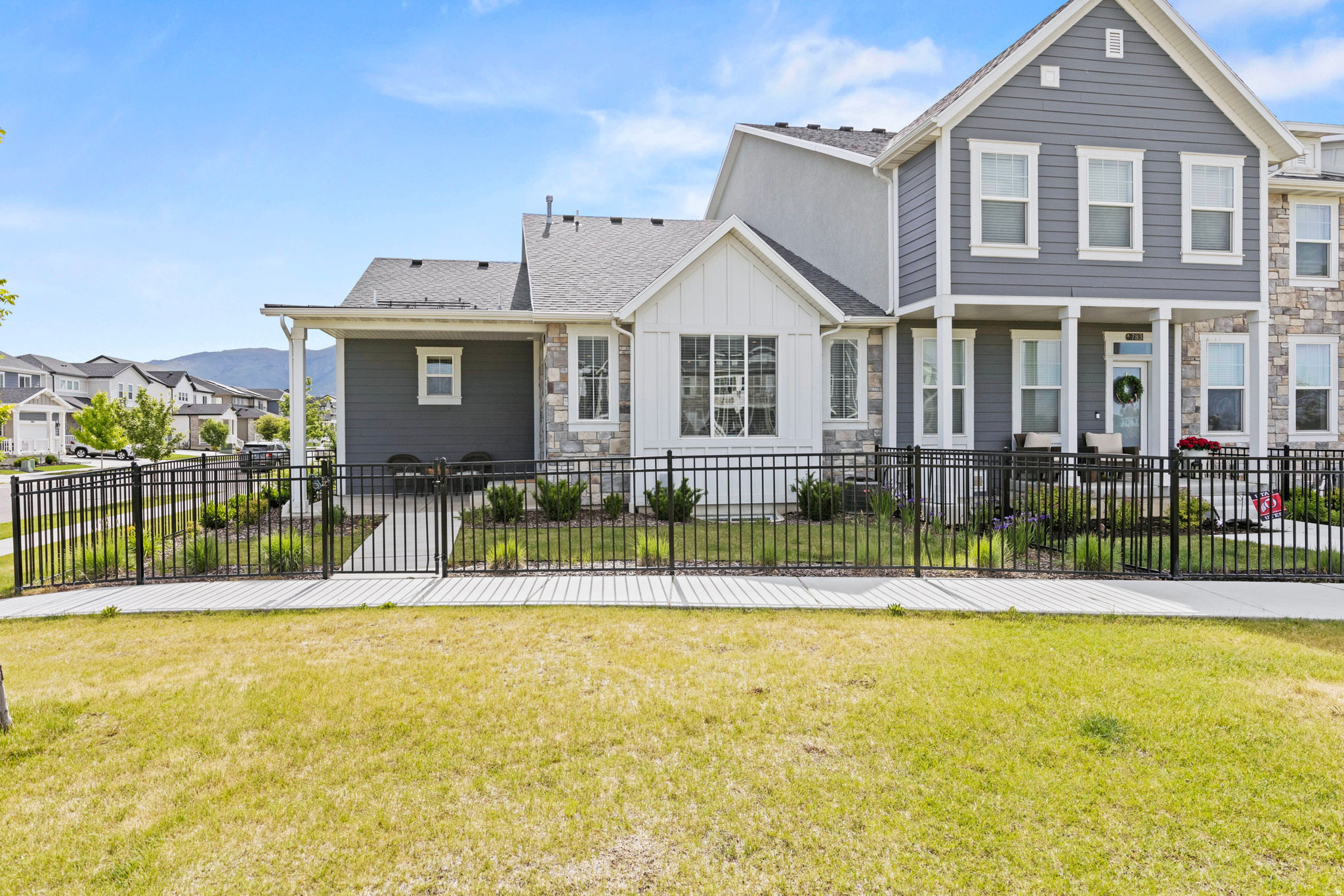 HIGHLAND AT THE PARK - Residential
