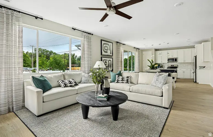GENEVA ESTATES - Residential