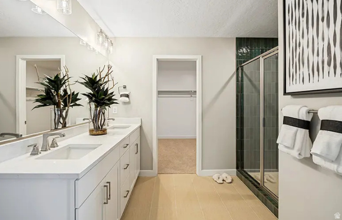 GENEVA ESTATES - Residential