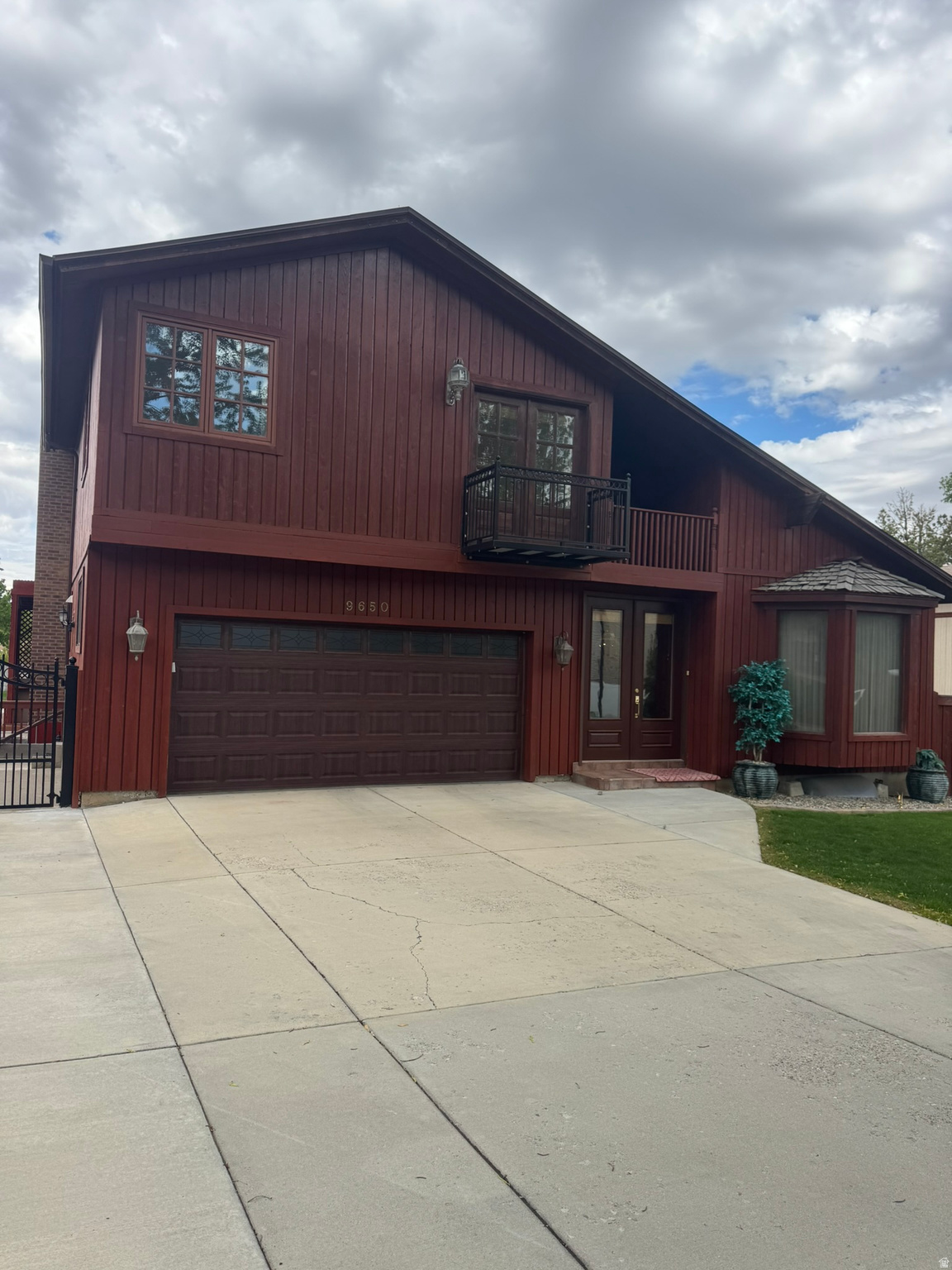 RAINTREE VILLAGE #2 - Residential