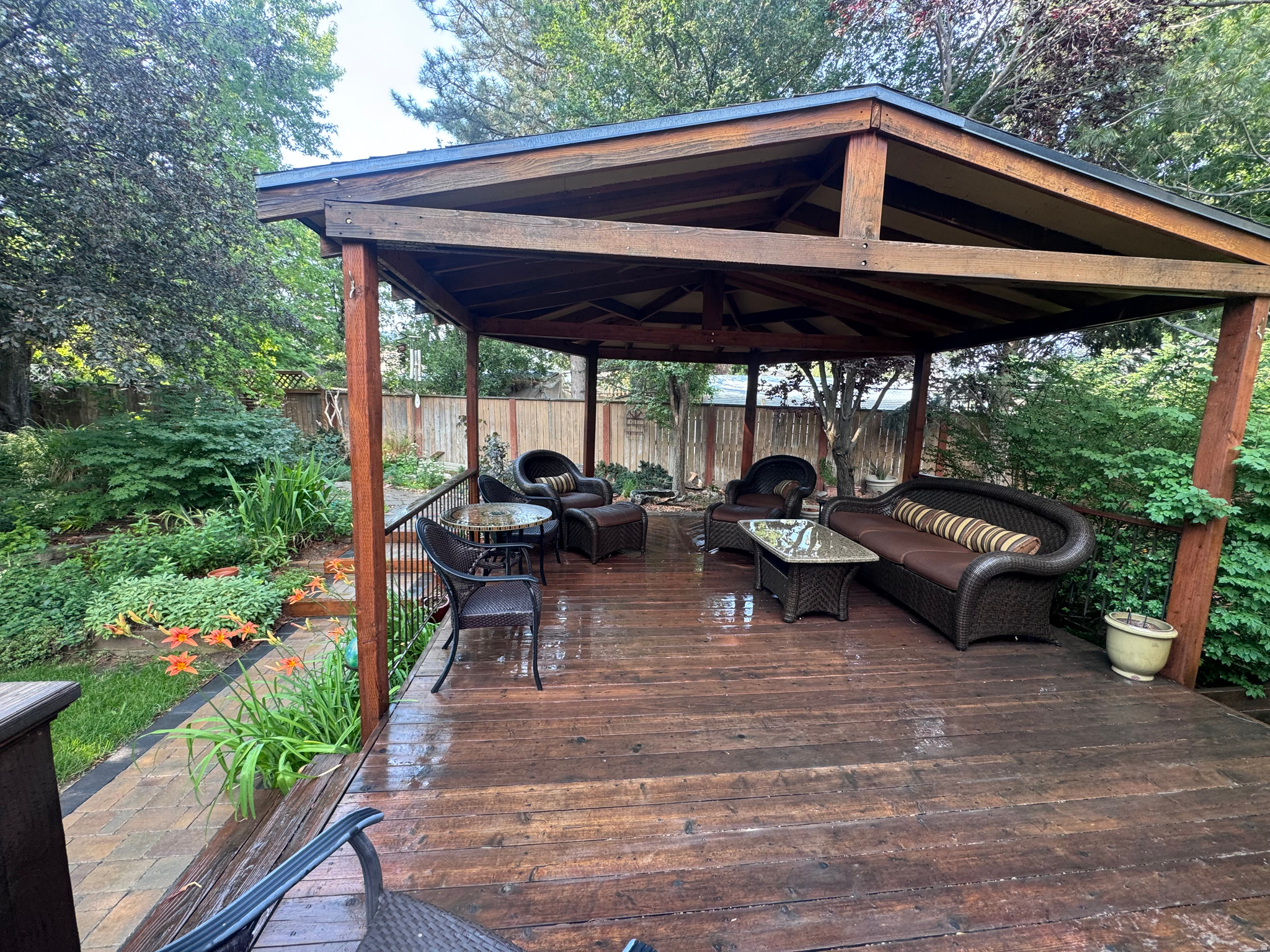 MEADOWS - Residential