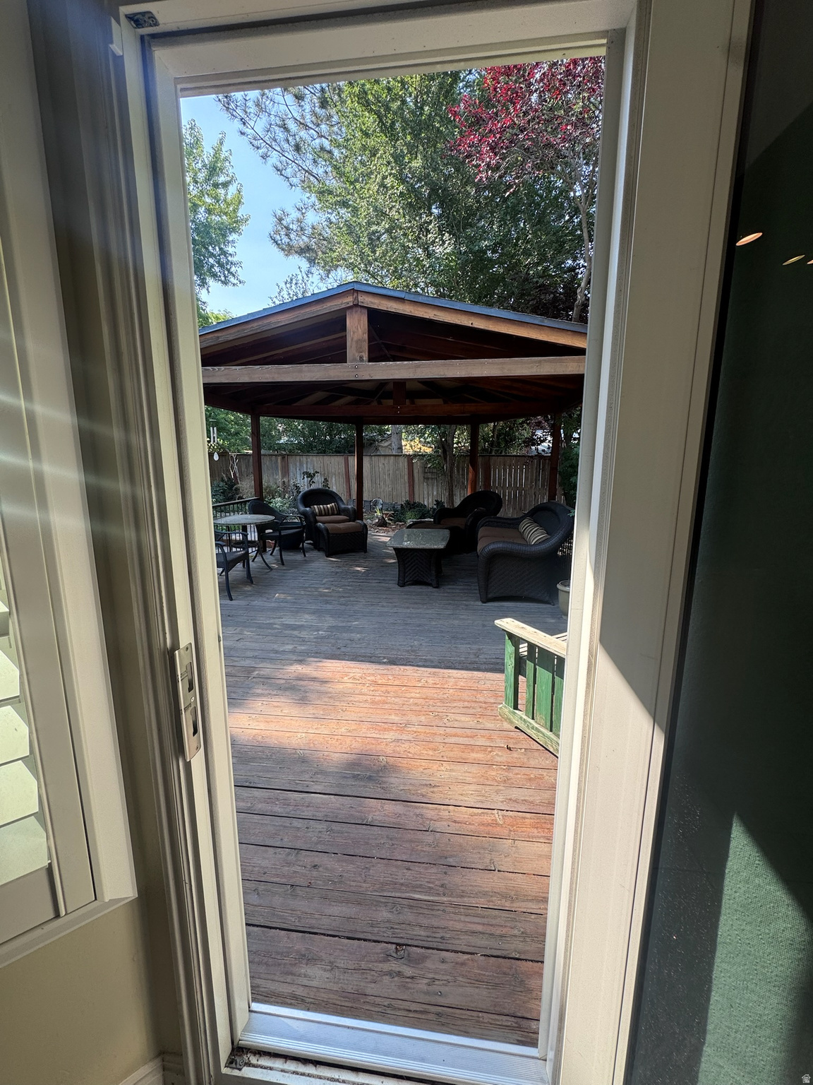 MEADOWS - Residential