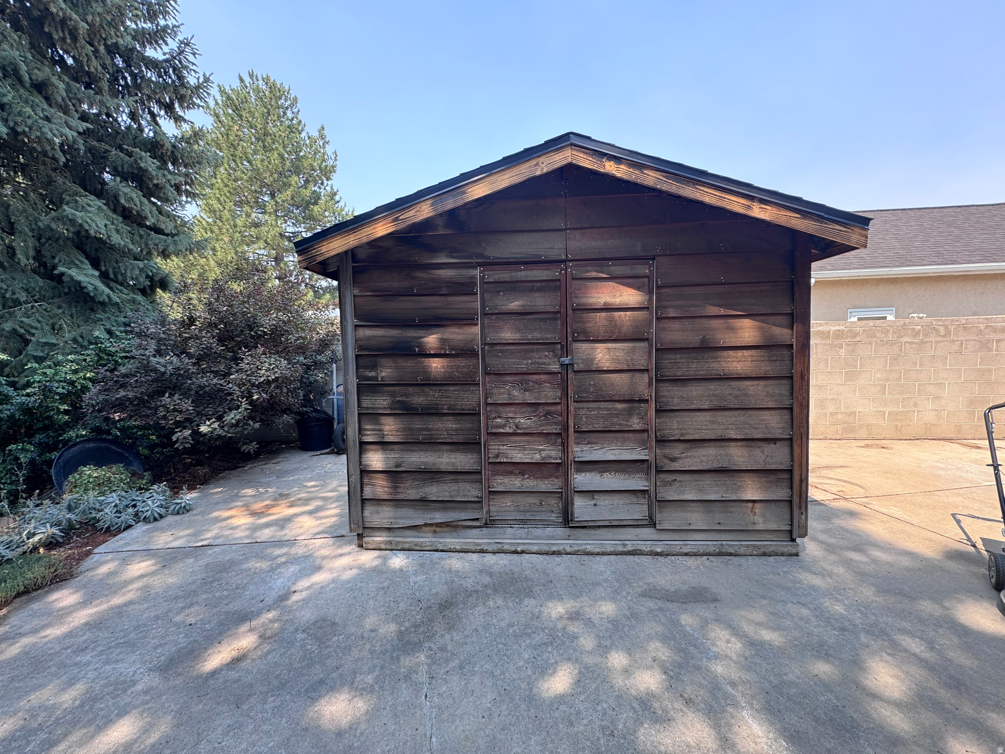 MEADOWS - Residential