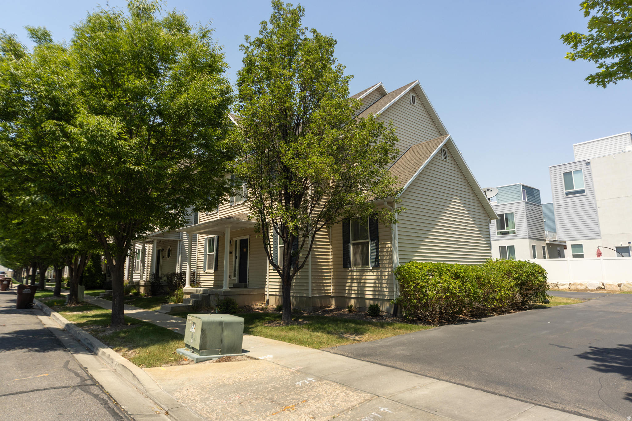 MILLBURN MANOR P U D - Residential