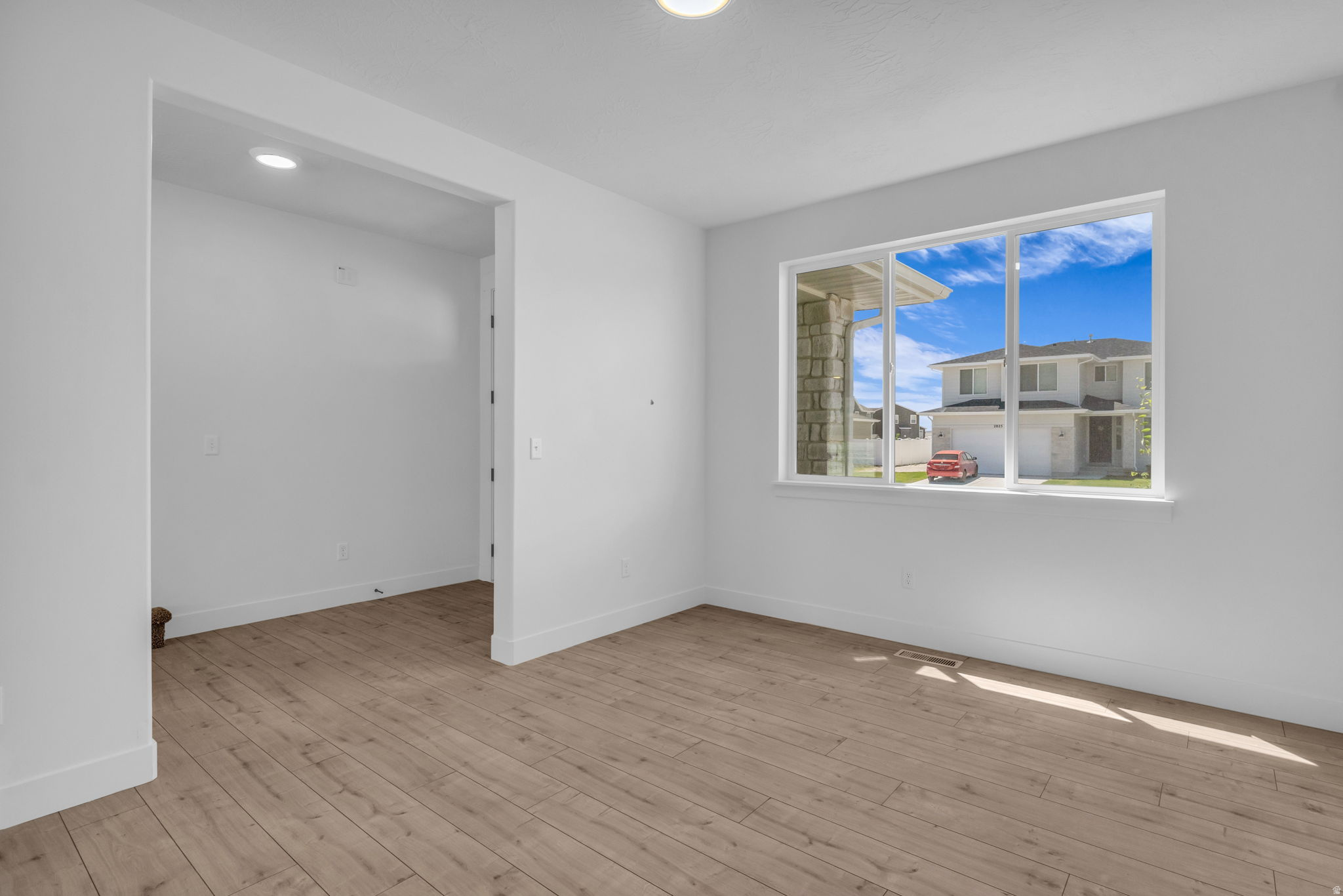 PARKWAY FIELDS SINGLES 2 - Residential